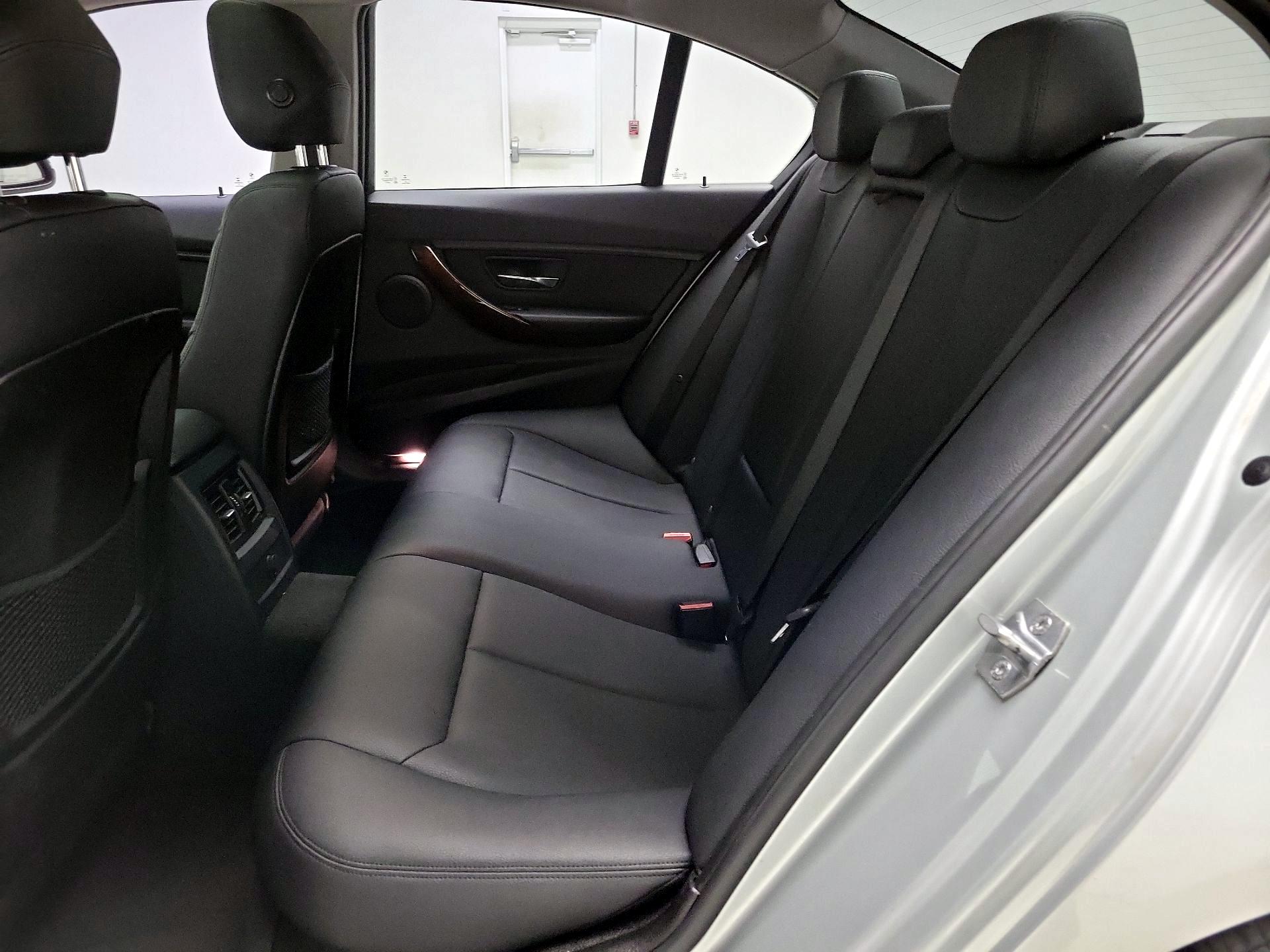 Thumbnail: 2014 BMW 3 Series - 19