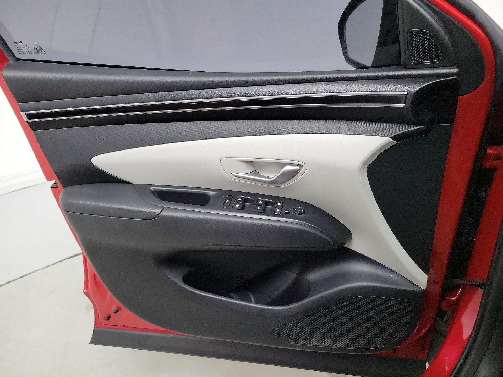 Thumbnail: 2022 Hyundai Tucson - 12