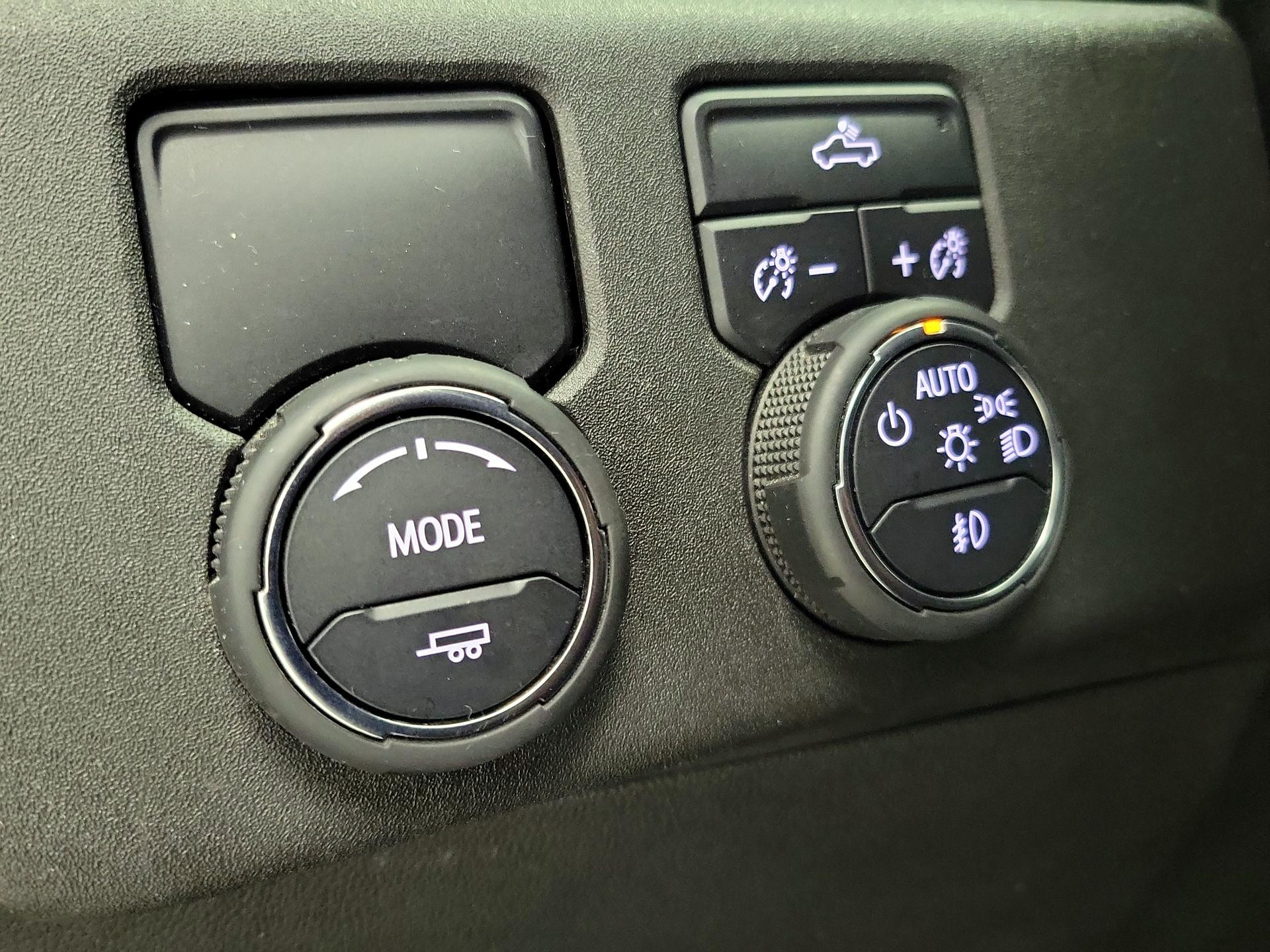 Thumbnail: 2023 Chevrolet Silverado 1500 - 13