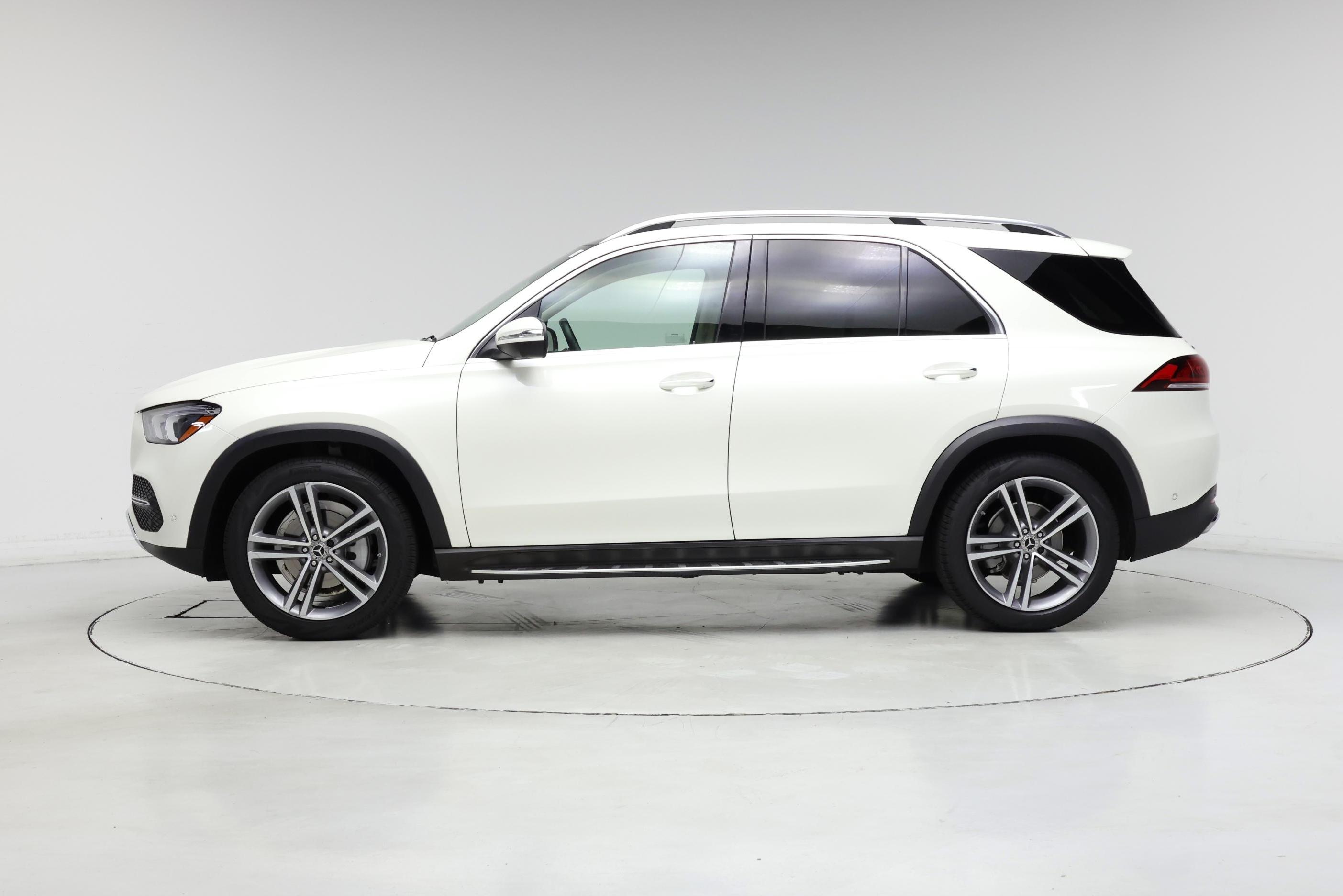 Thumbnail: 2022 Mercedes-Benz GLE - 3