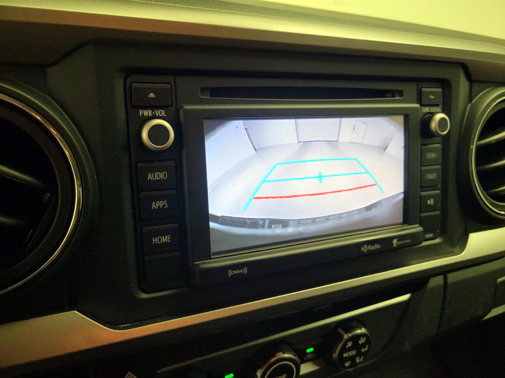 Thumbnail: 2019 Toyota Tacoma - 15