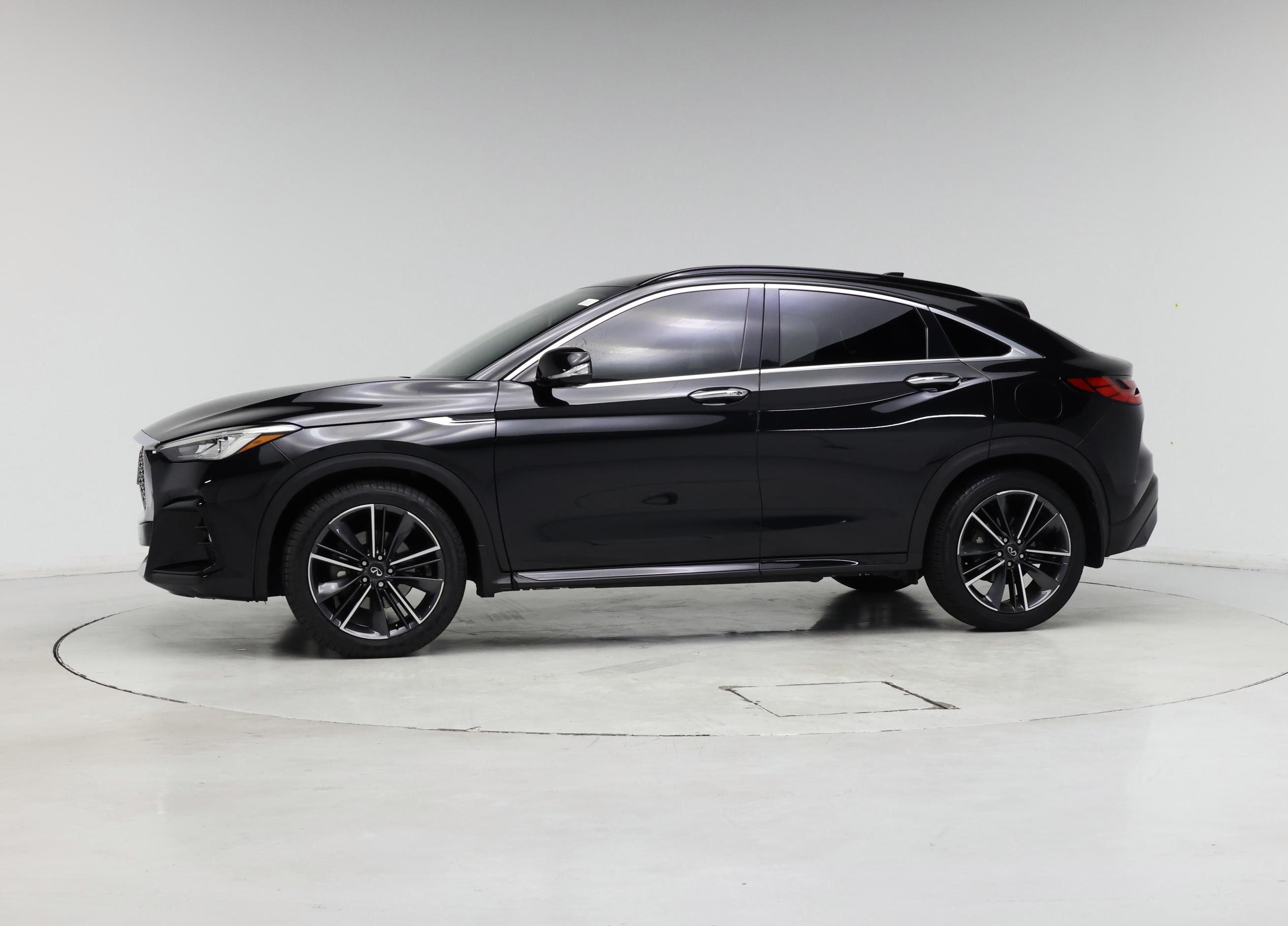 Thumbnail: 2022 INFINITI QX55 - 3