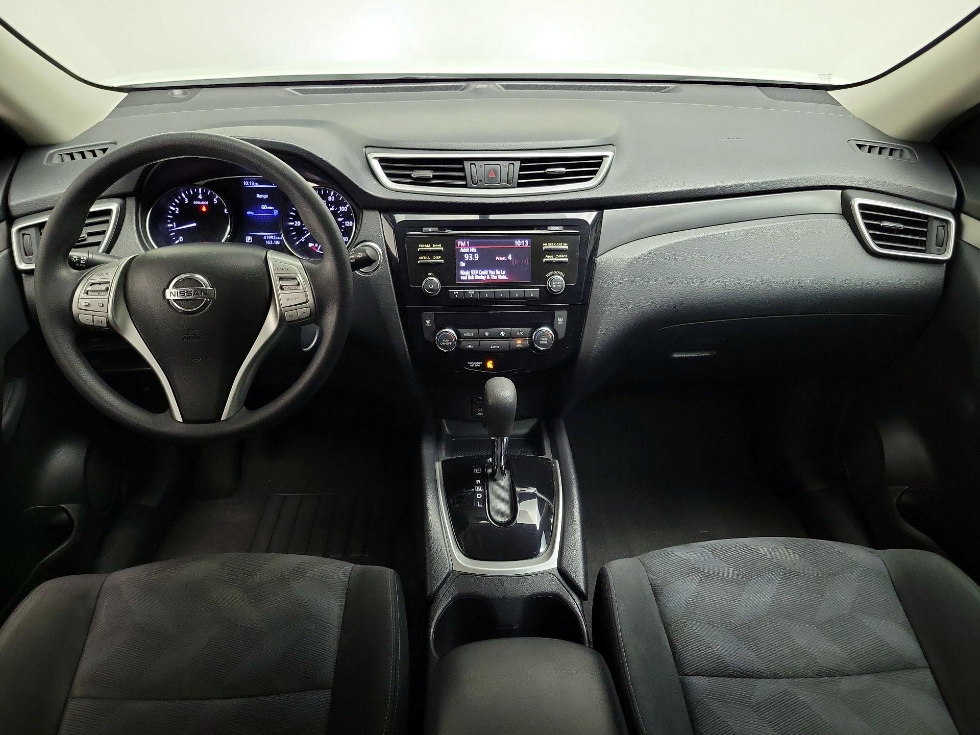 Thumbnail: 2016 Nissan Rogue - 9