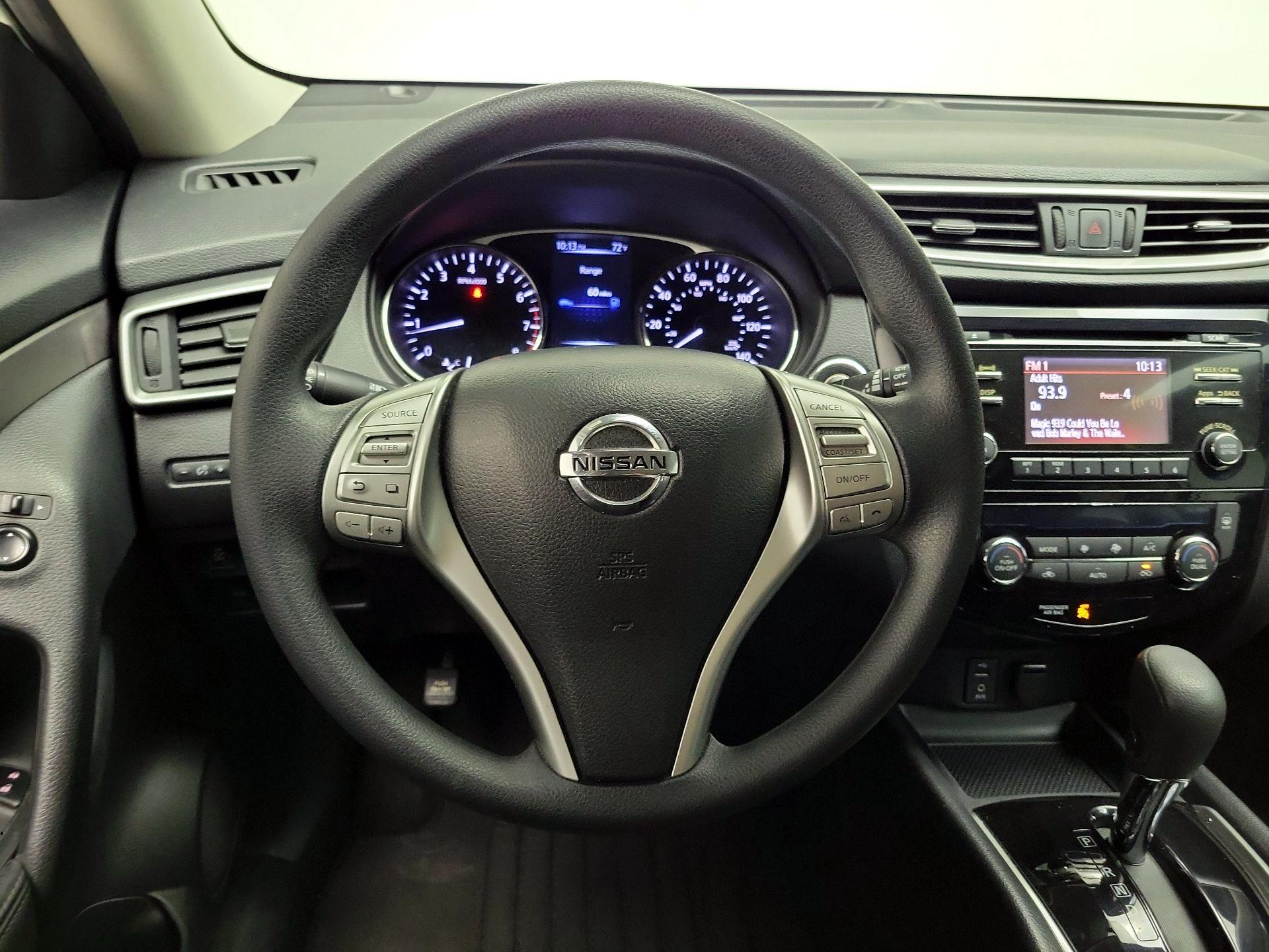 Thumbnail: 2016 Nissan Rogue - 10