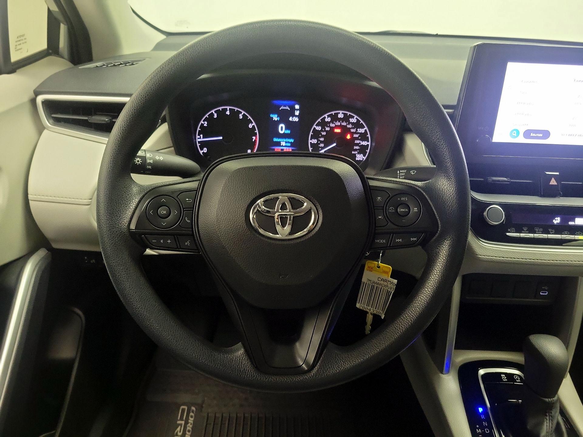 Thumbnail: 2023 Toyota Corolla Cross - 10