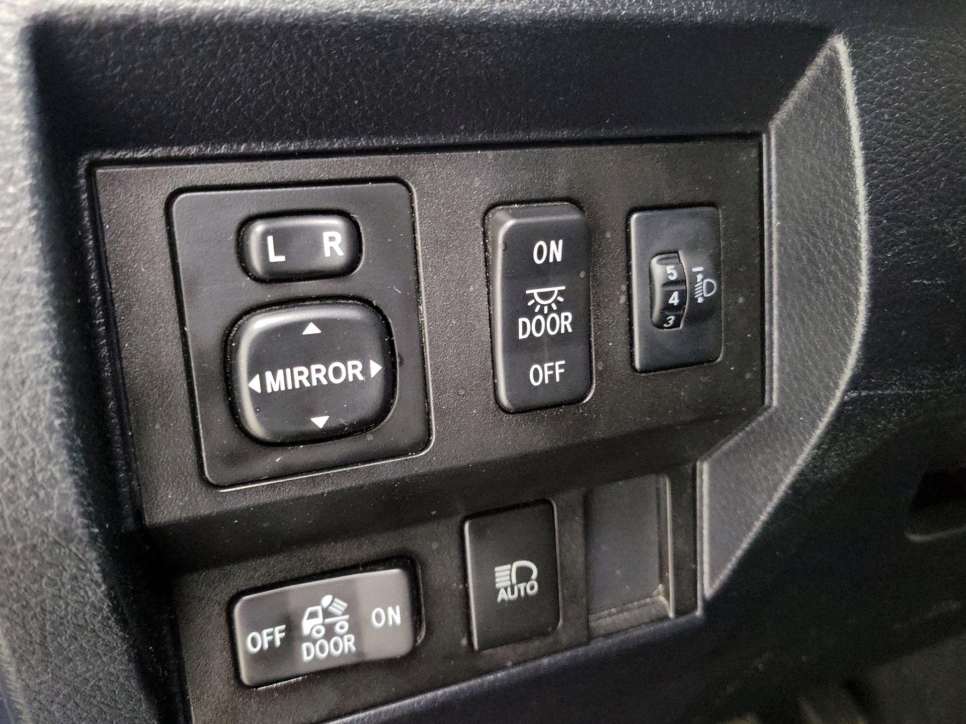 Thumbnail: 2019 Toyota Tundra - 13