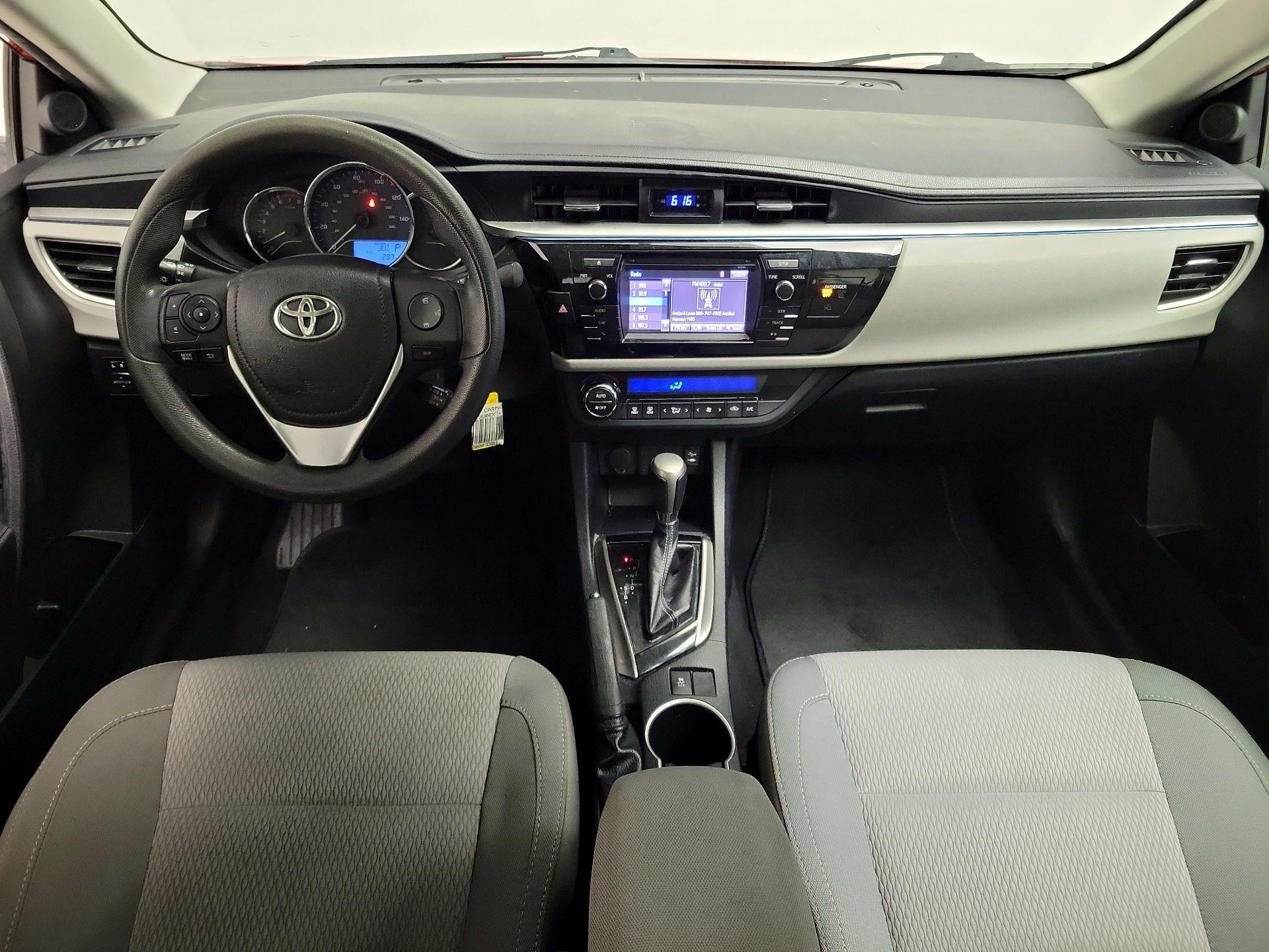 Thumbnail: 2015 Toyota Corolla - 9