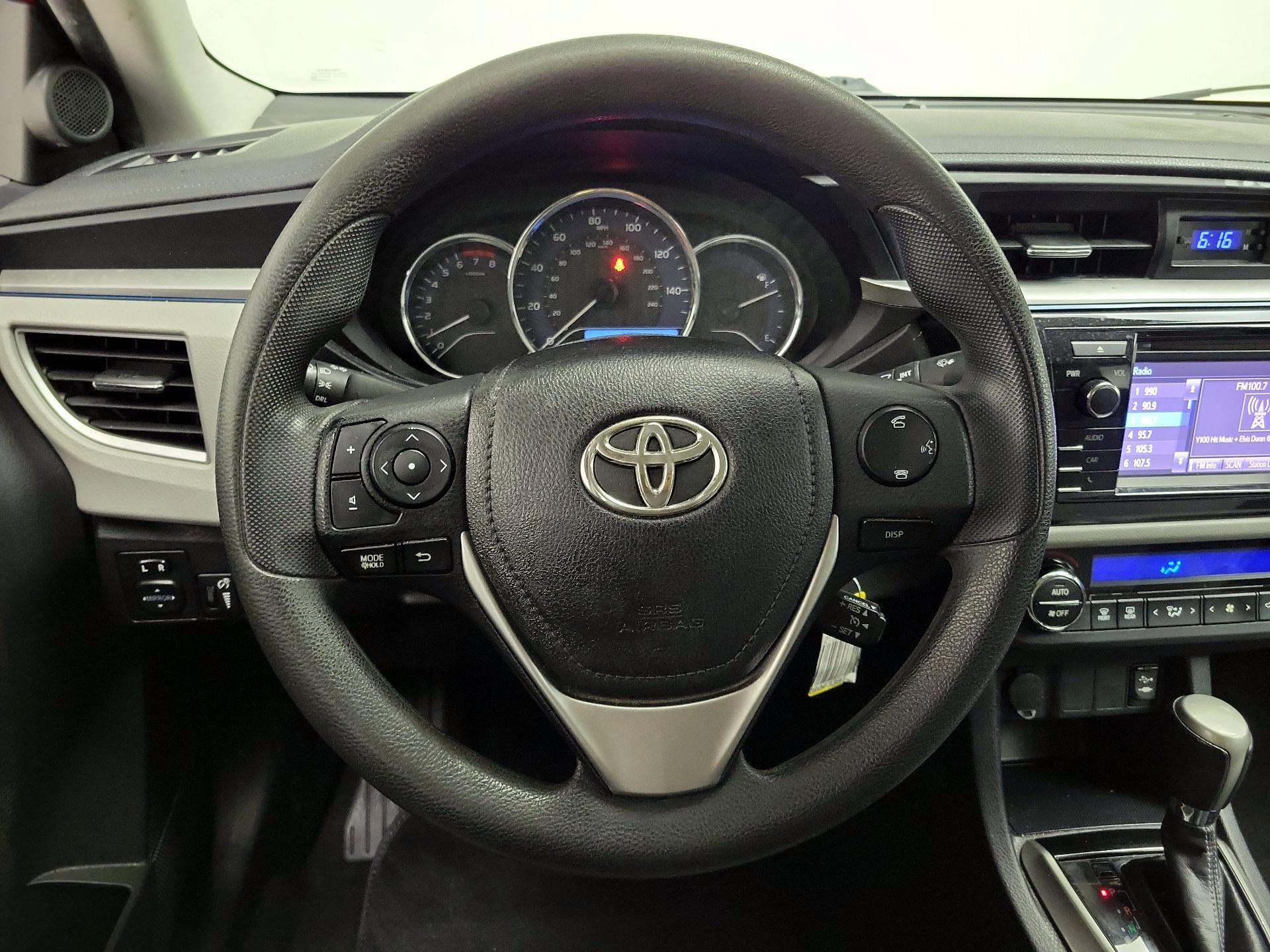 Thumbnail: 2015 Toyota Corolla - 10