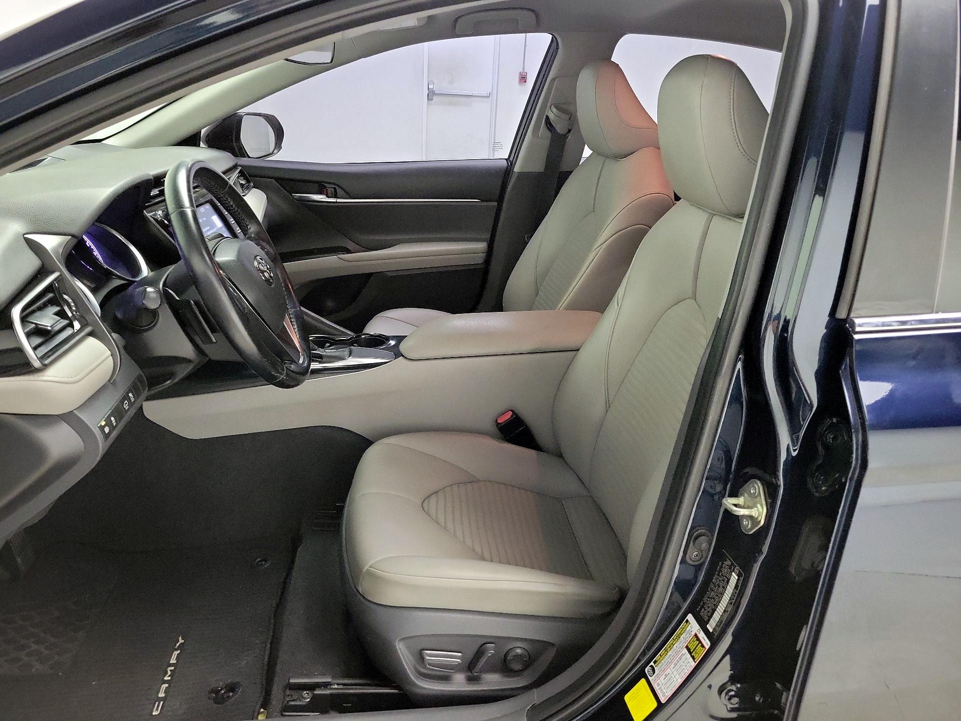 Thumbnail: 2020 Toyota Camry - 11