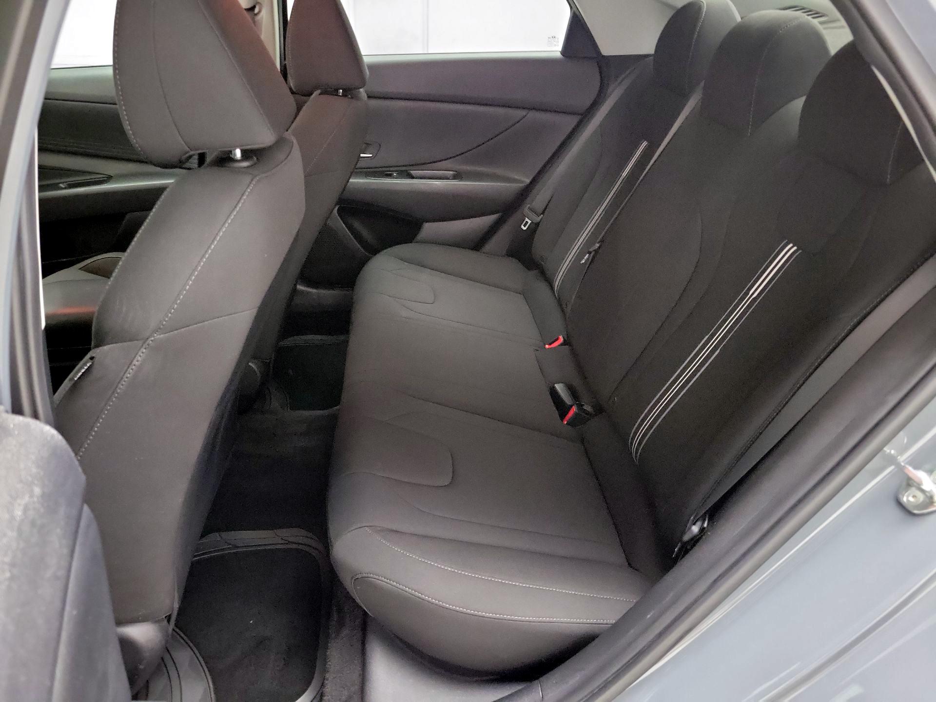 Thumbnail: 2023 Hyundai Elantra - 20