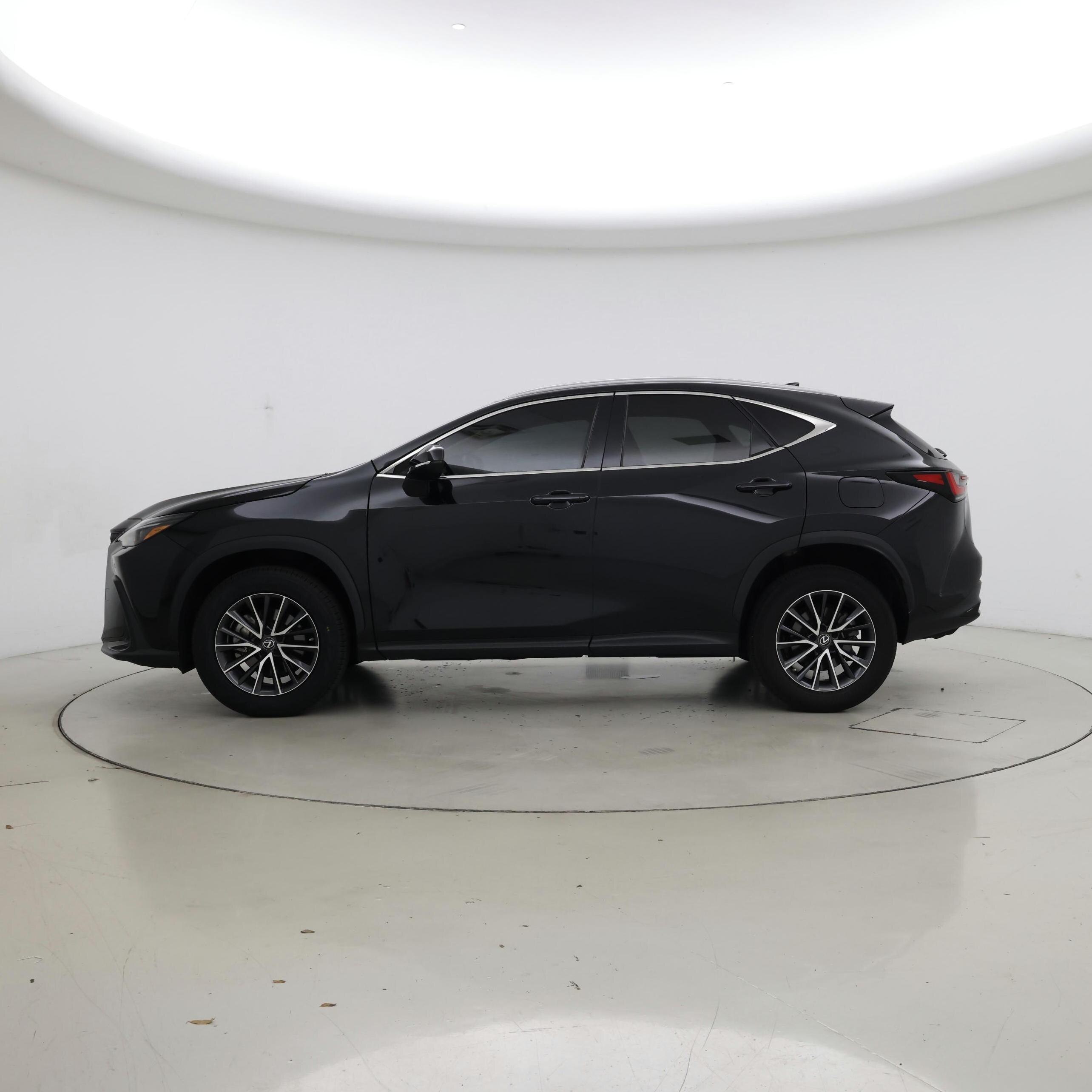 Thumbnail: 2022 Lexus NX - 3
