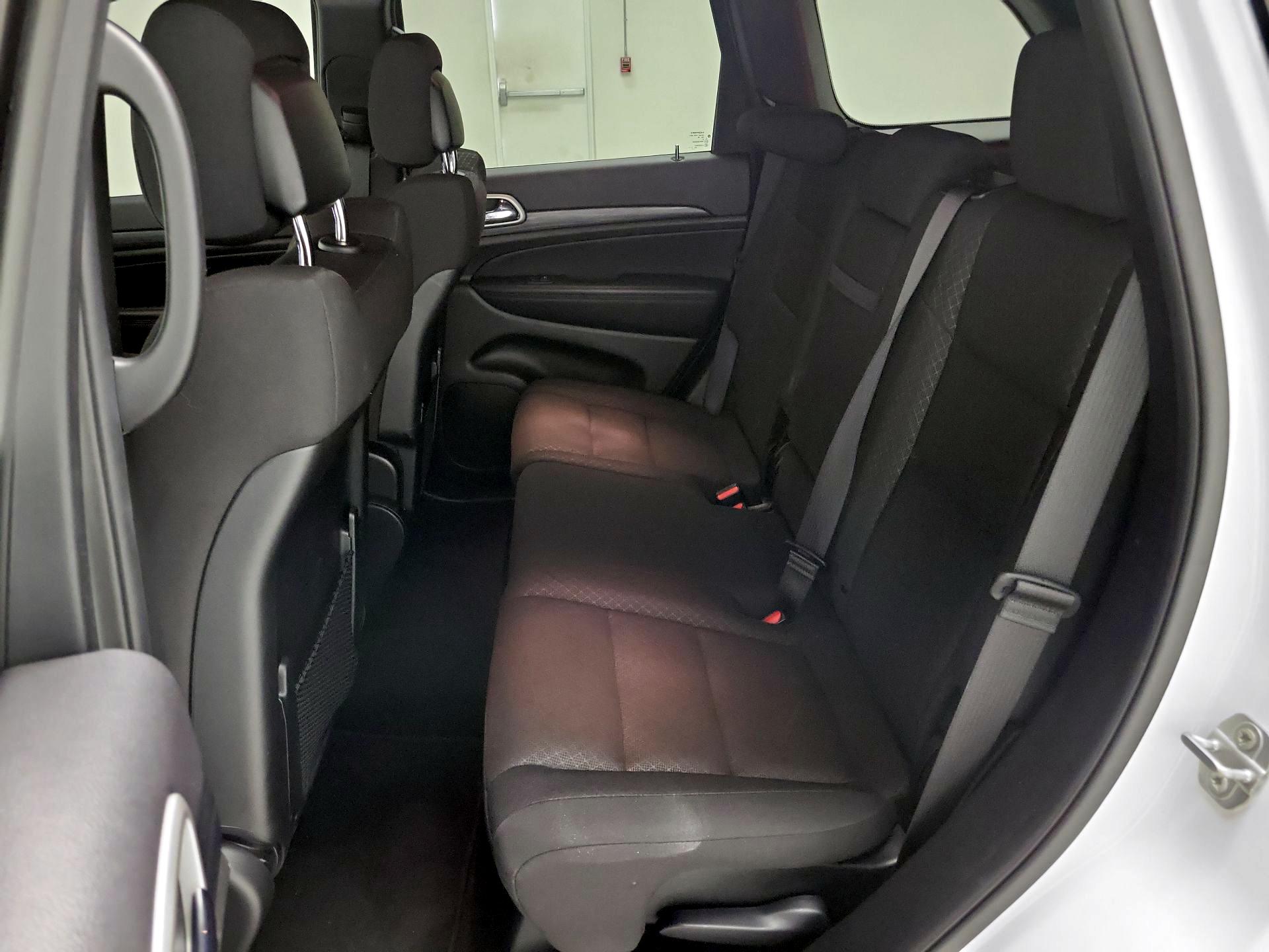 Thumbnail: 2021 Jeep Grand Cherokee - 20