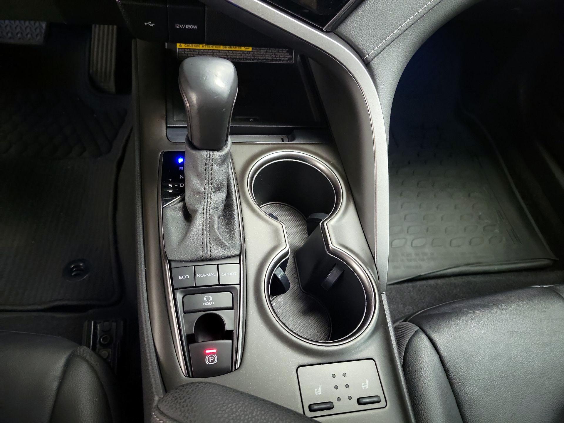 Thumbnail: 2021 Toyota Camry - 18