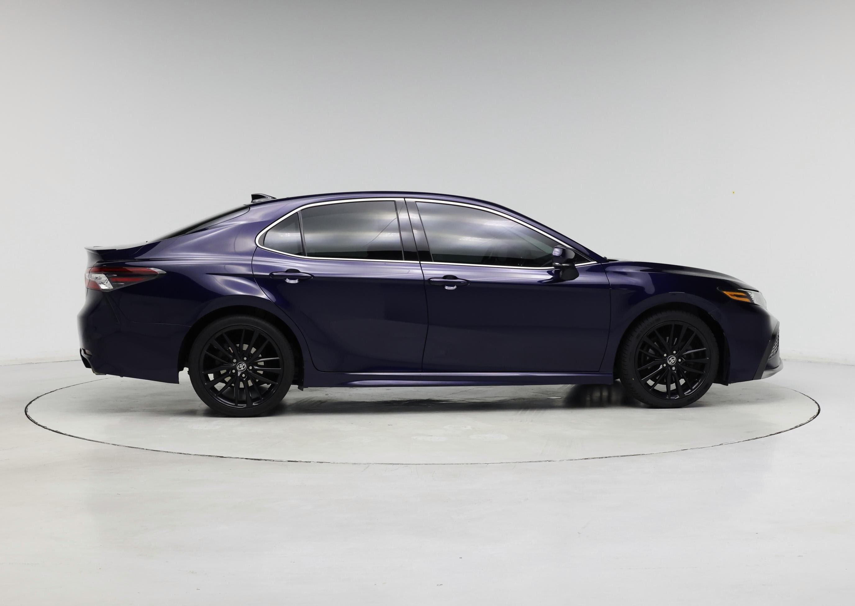 Thumbnail: 2021 Toyota Camry - 7