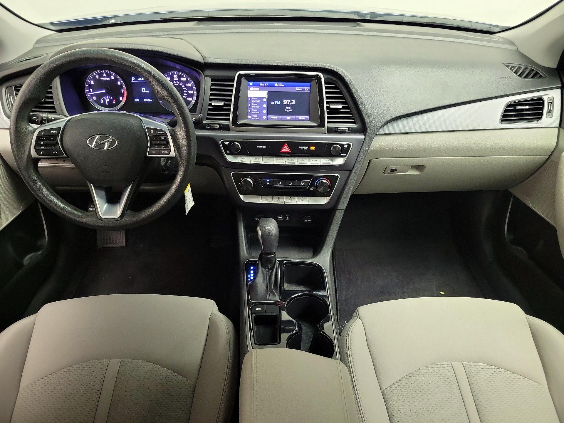 Thumbnail: 2019 Hyundai Sonata - 9