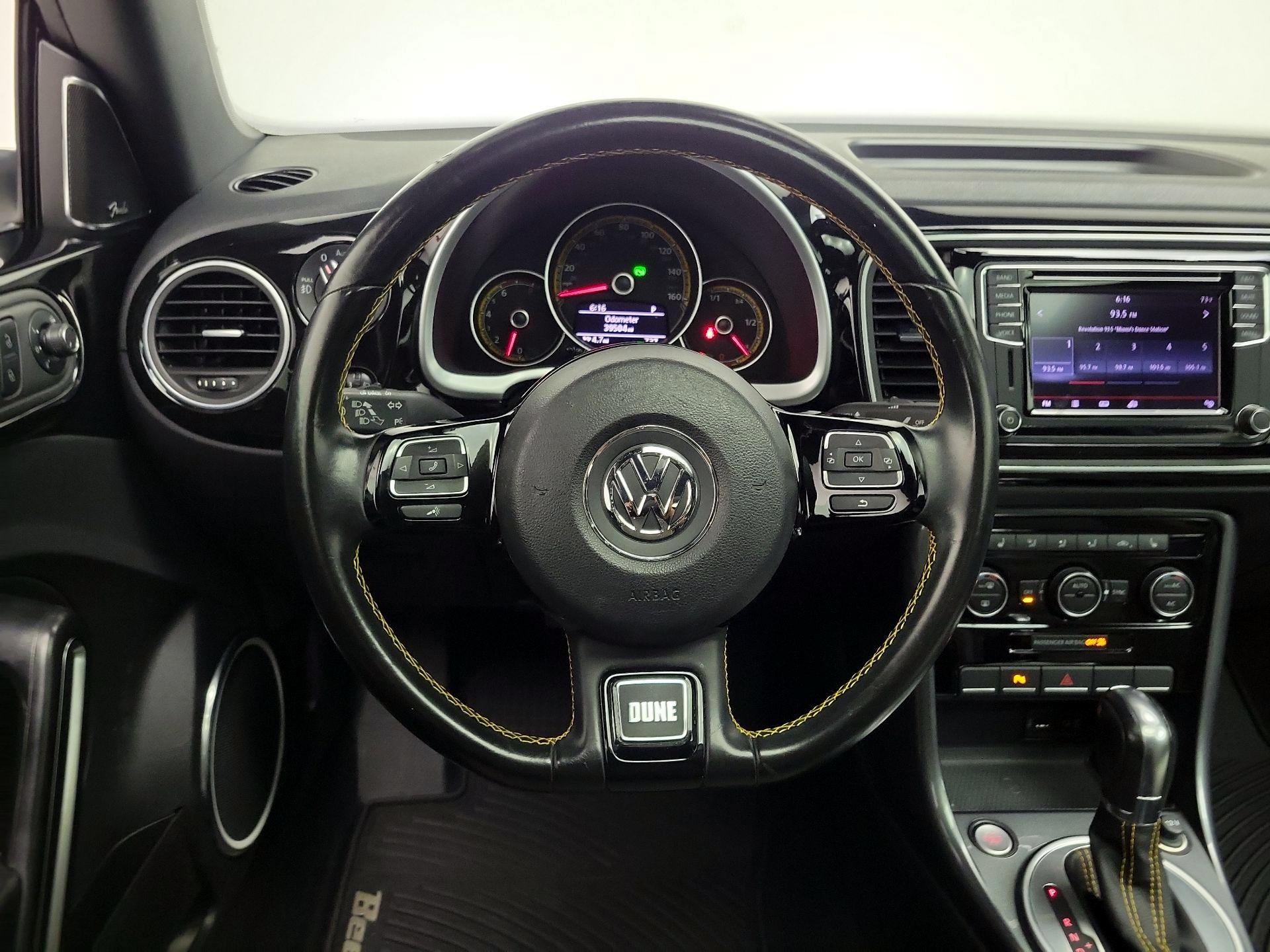 Thumbnail: 2017 Volkswagen Beetle - 10