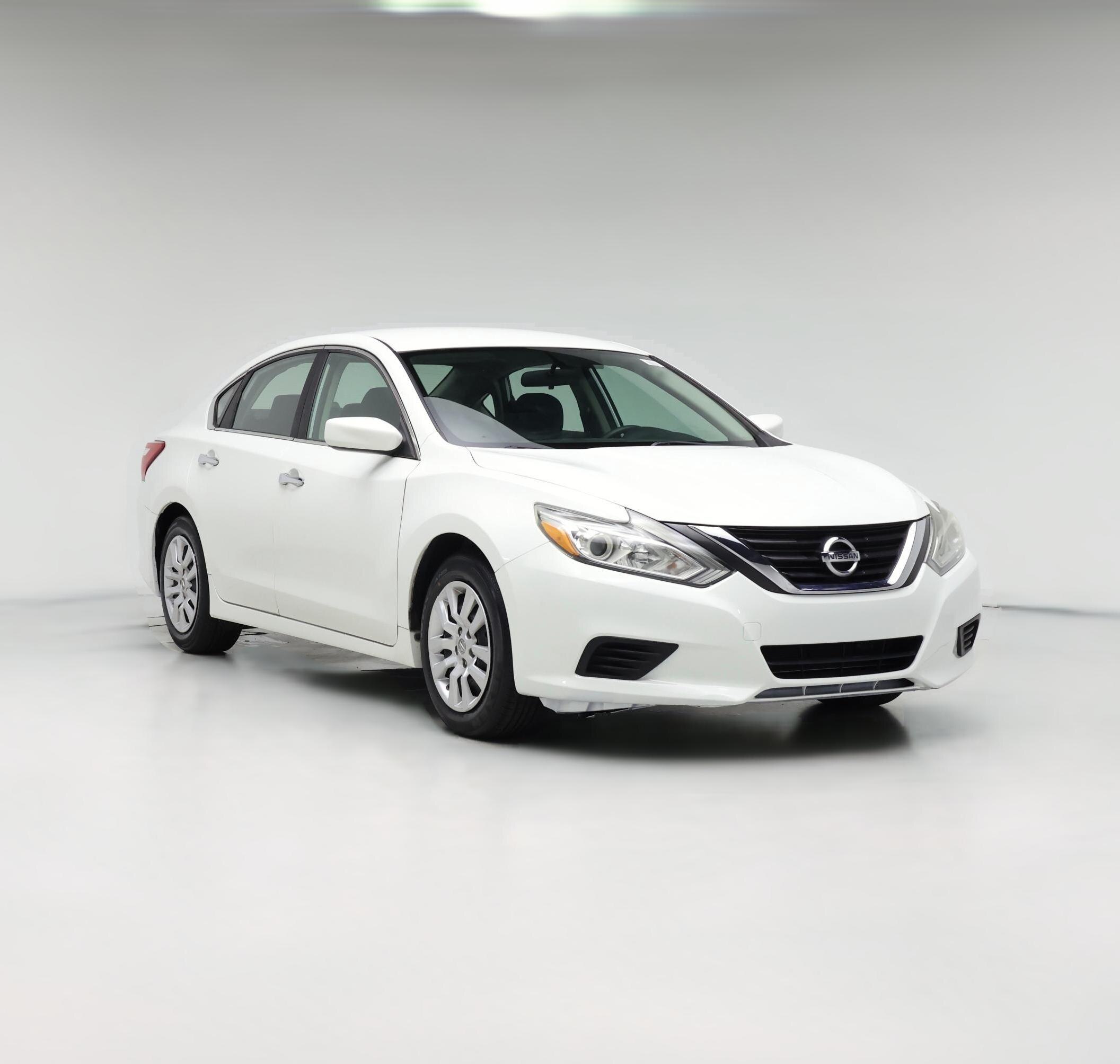 Thumbnail: 2016 Nissan Altima - 1
