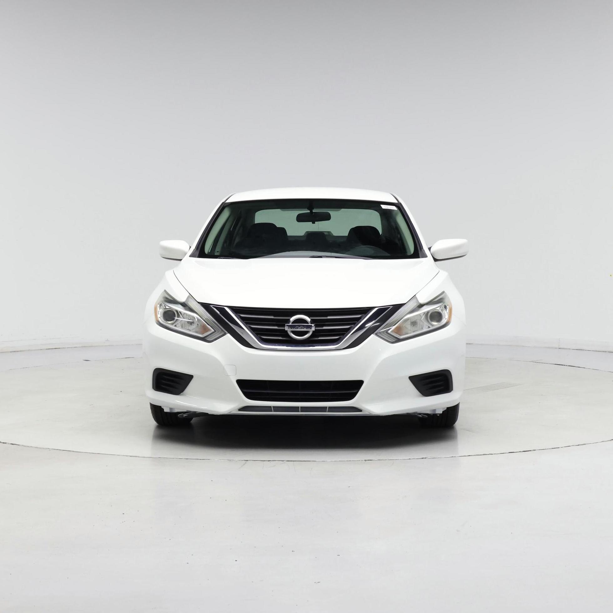Thumbnail: 2016 Nissan Altima - 5