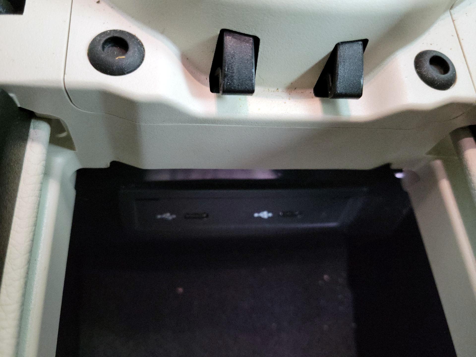 Thumbnail: 2023 Mercedes-Benz E-Class - 19