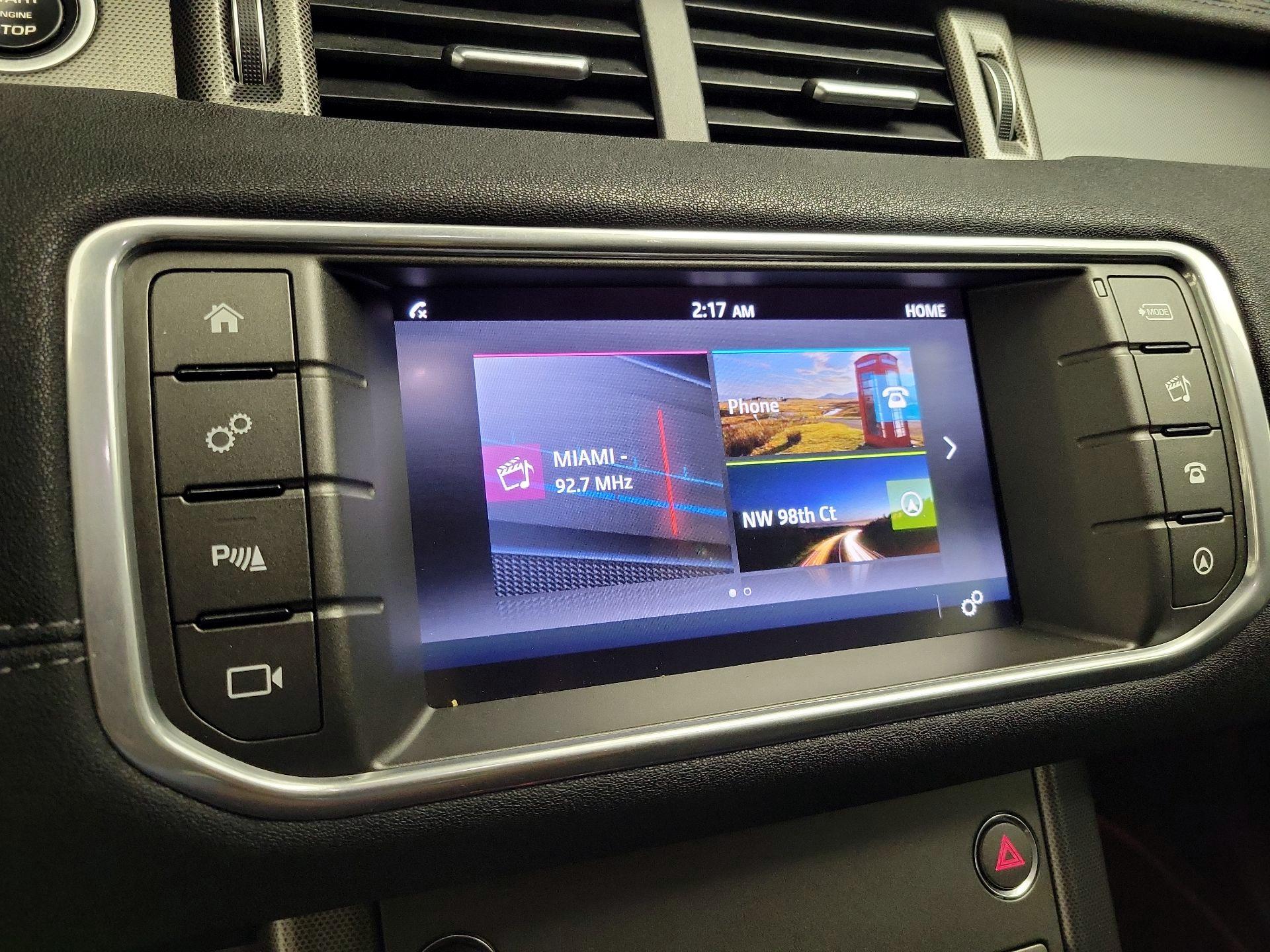 Thumbnail: 2019 Land Rover Range Rover Evoque - 14