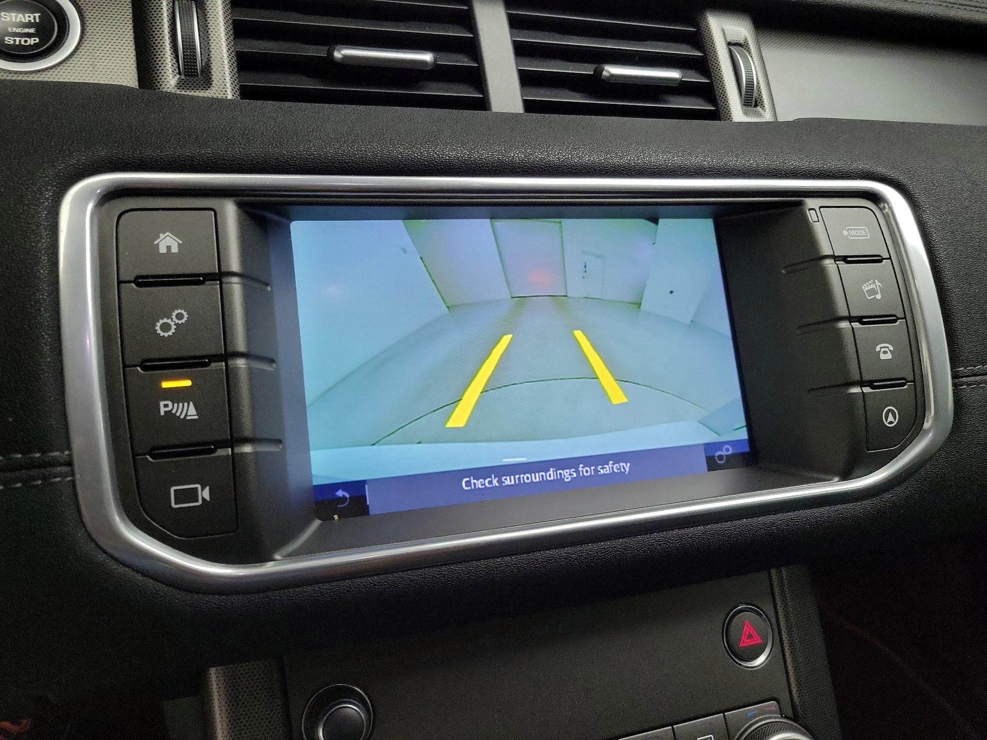 Thumbnail: 2019 Land Rover Range Rover Evoque - 15