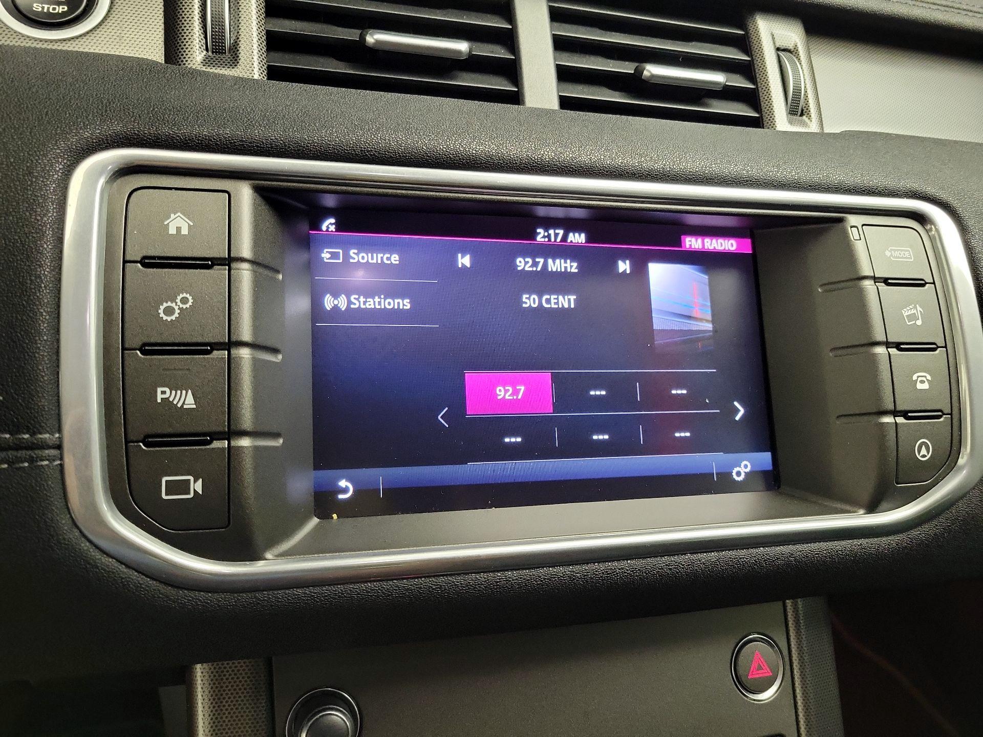 Thumbnail: 2019 Land Rover Range Rover Evoque - 16