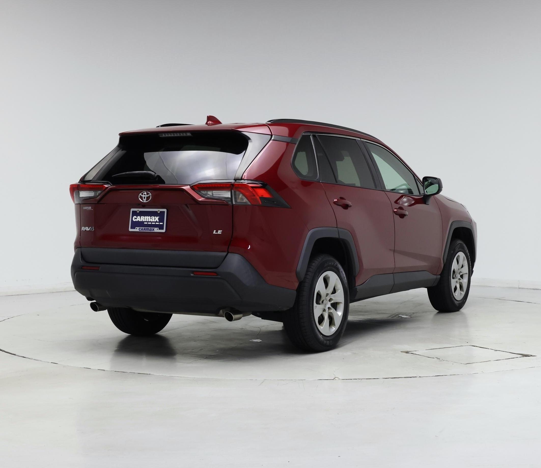 Thumbnail: 2021 Toyota RAV4 - 8