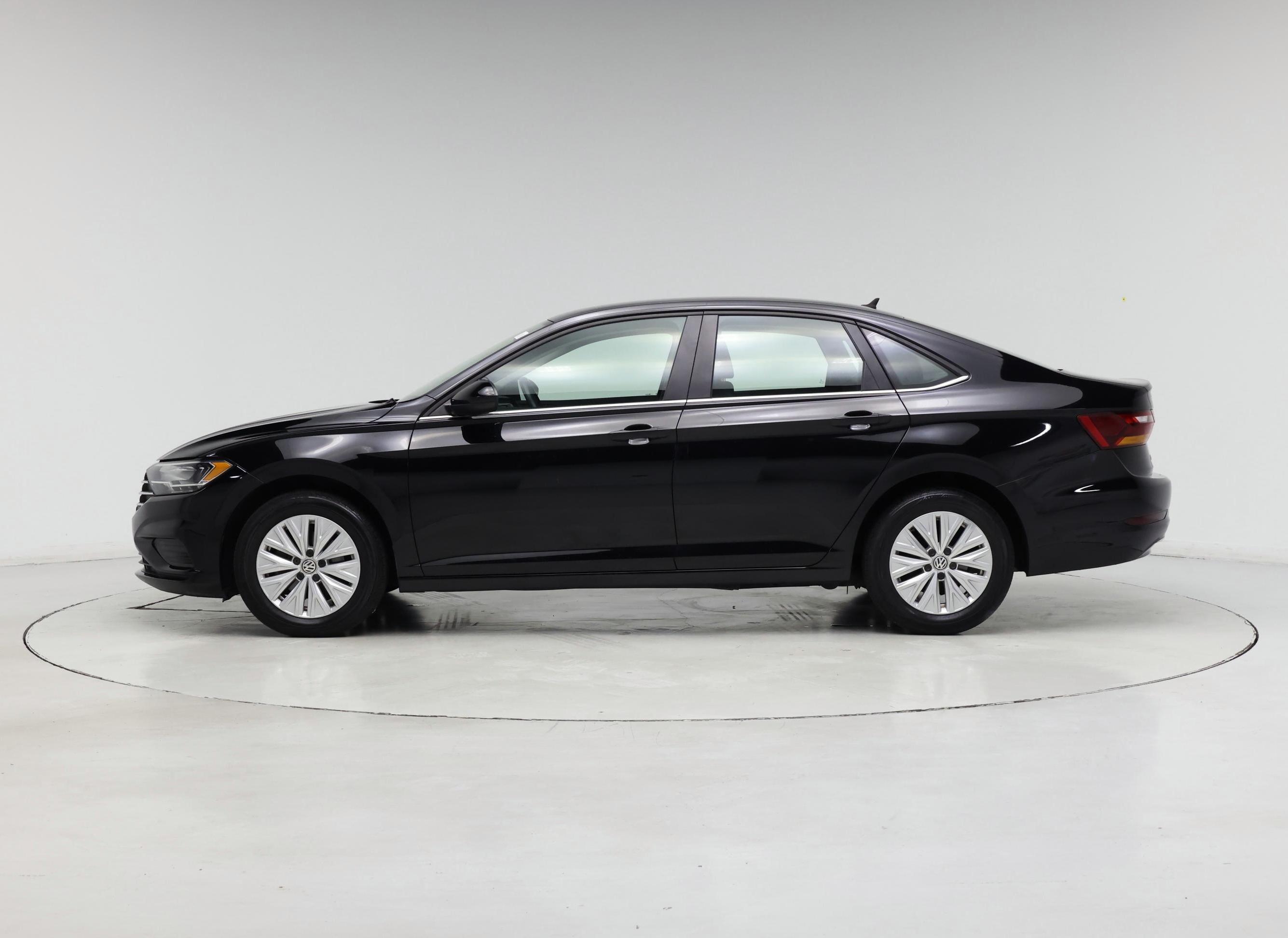 Thumbnail: 2019 Volkswagen Jetta - 3