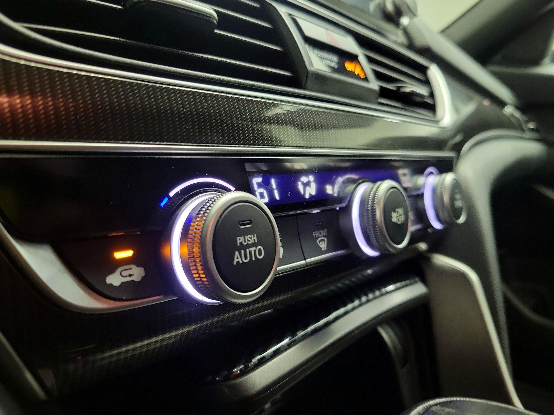 Thumbnail: 2018 Honda Accord - 16