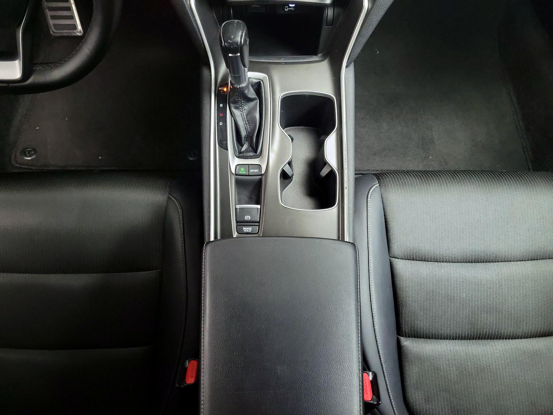 Thumbnail: 2018 Honda Accord - 17