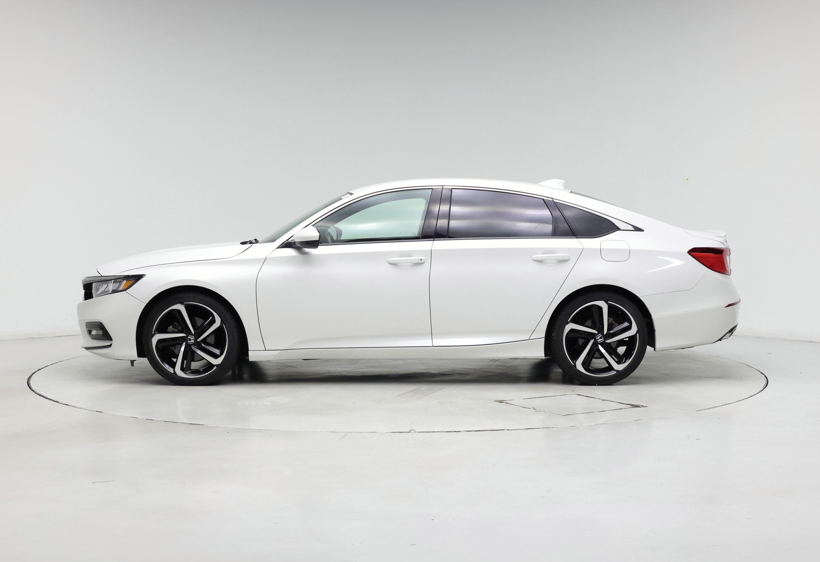 Thumbnail: 2018 Honda Accord - 3