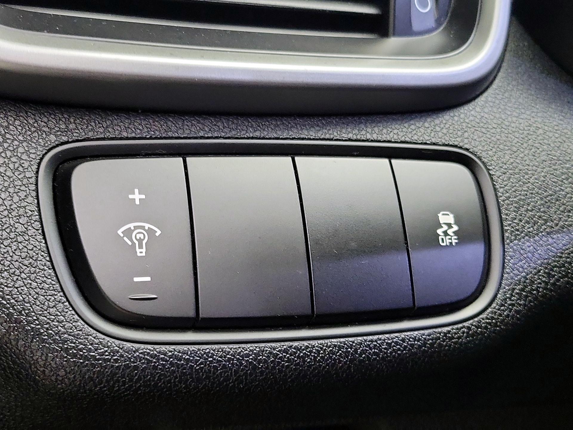 Thumbnail: 2017 Kia Sorento - 13