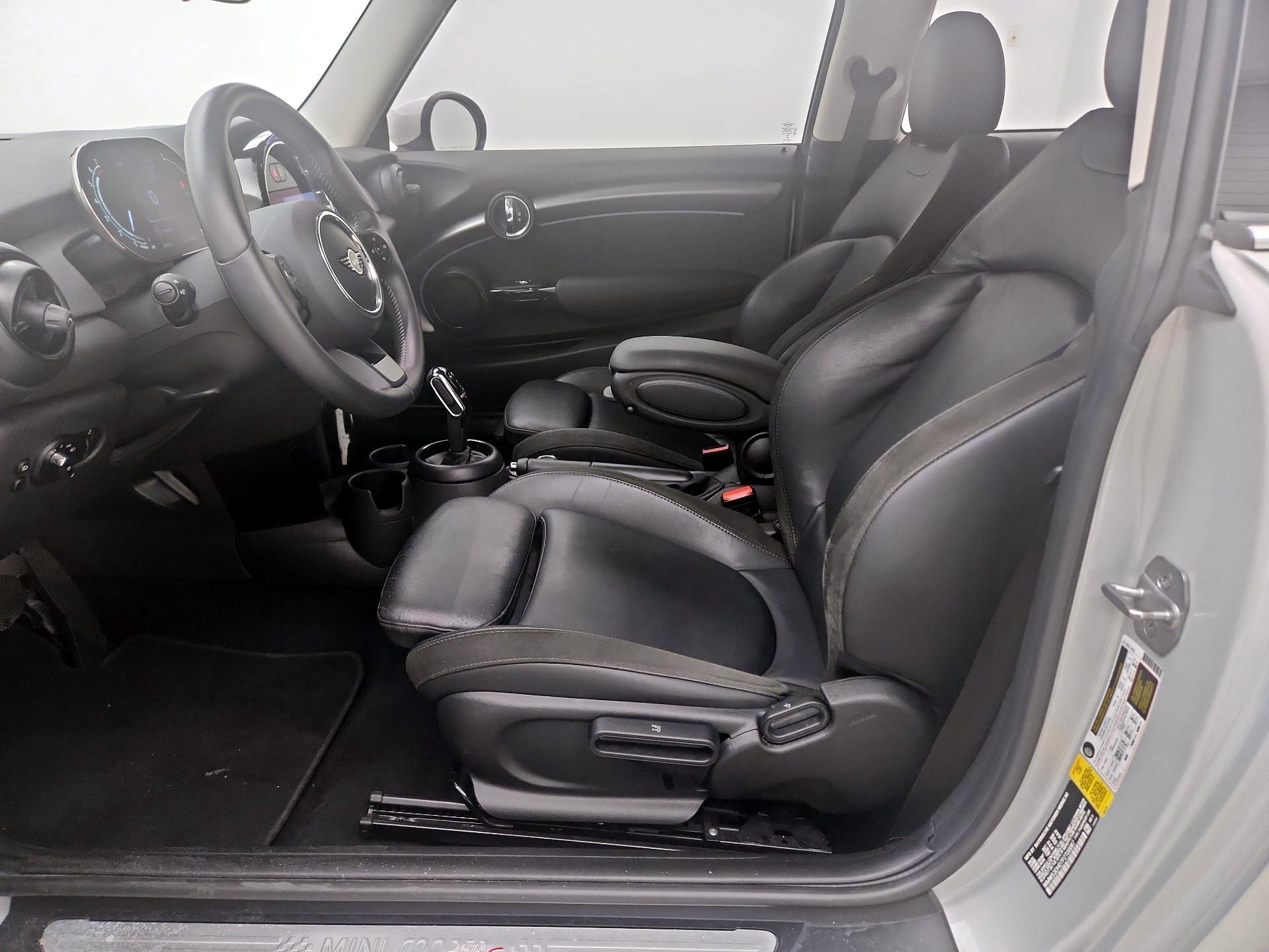 Thumbnail: 2023 MINI Cooper Hardtop - 11