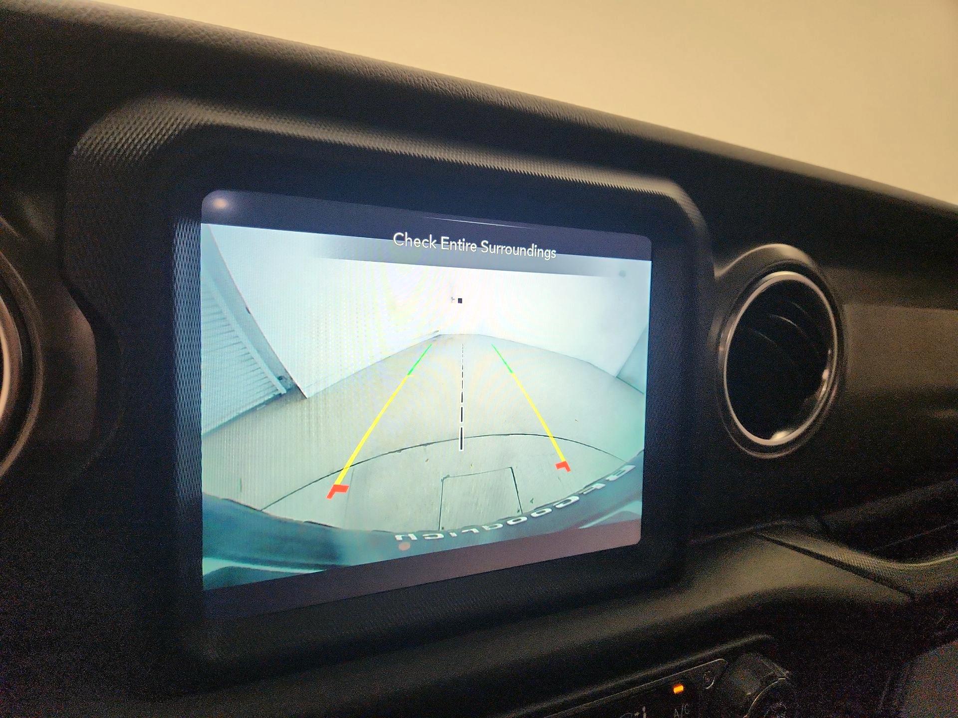 Thumbnail: 2020 Jeep Wrangler - 15