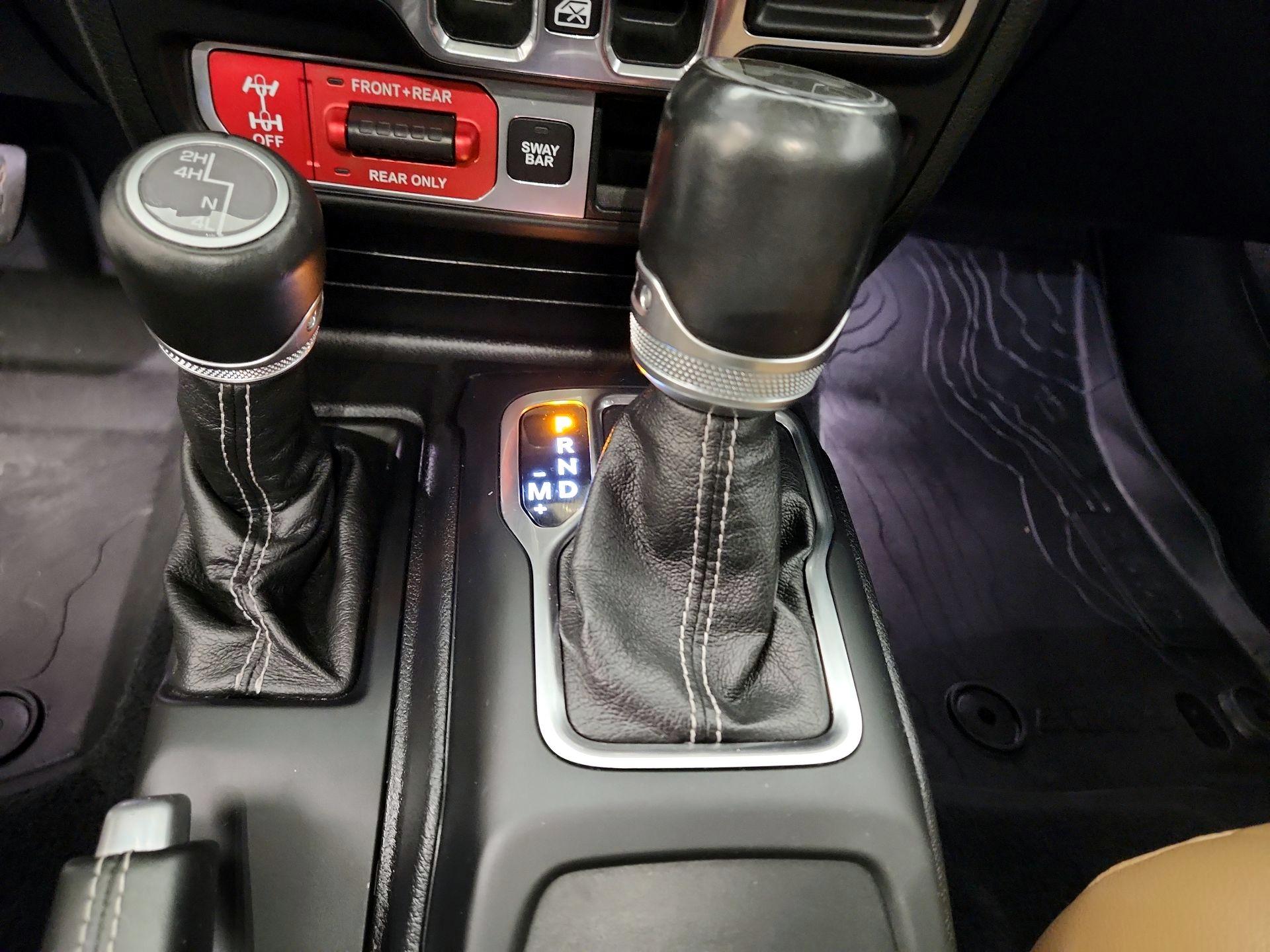 Thumbnail: 2020 Jeep Wrangler - 18