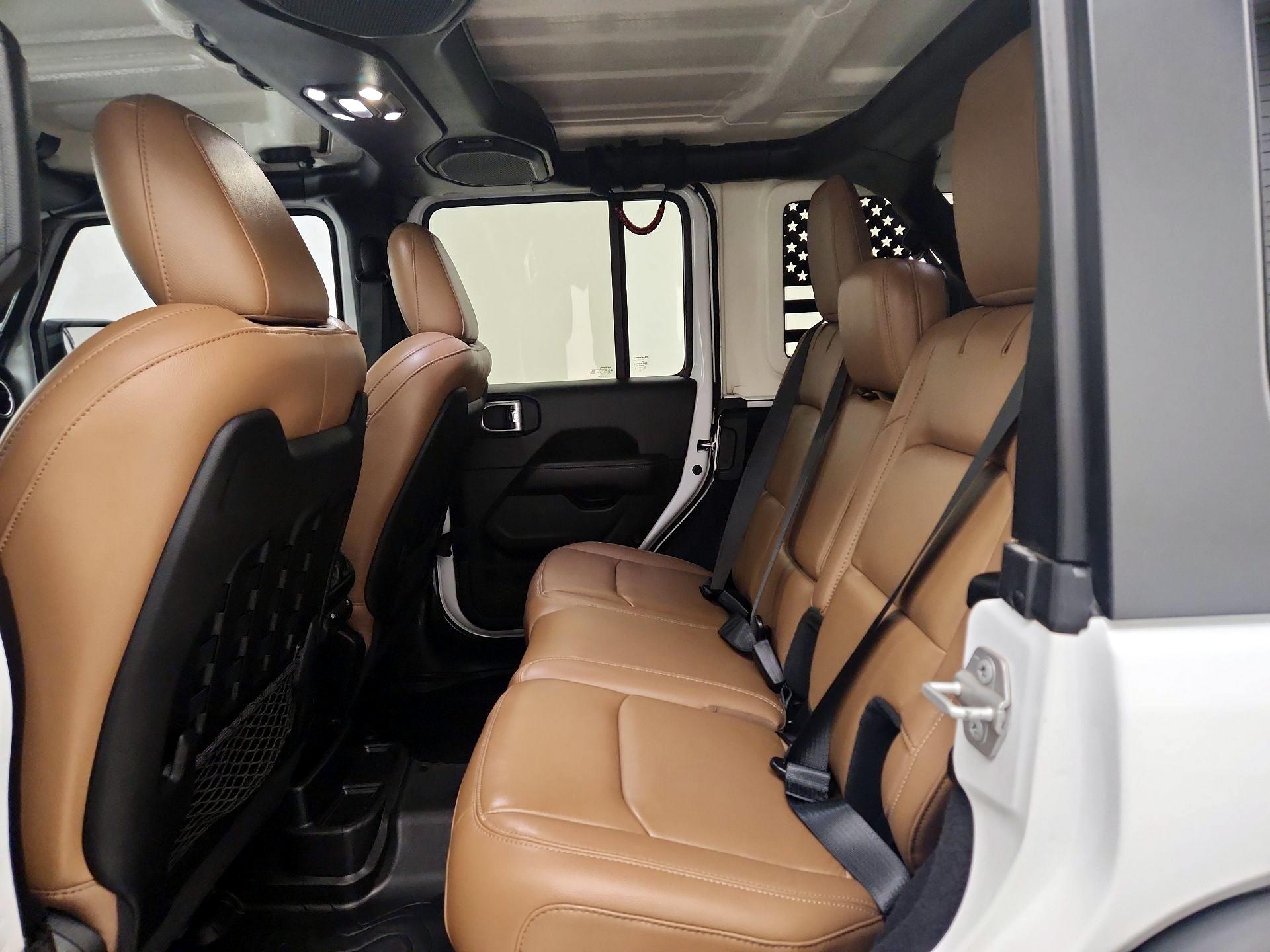 Thumbnail: 2020 Jeep Wrangler - 20