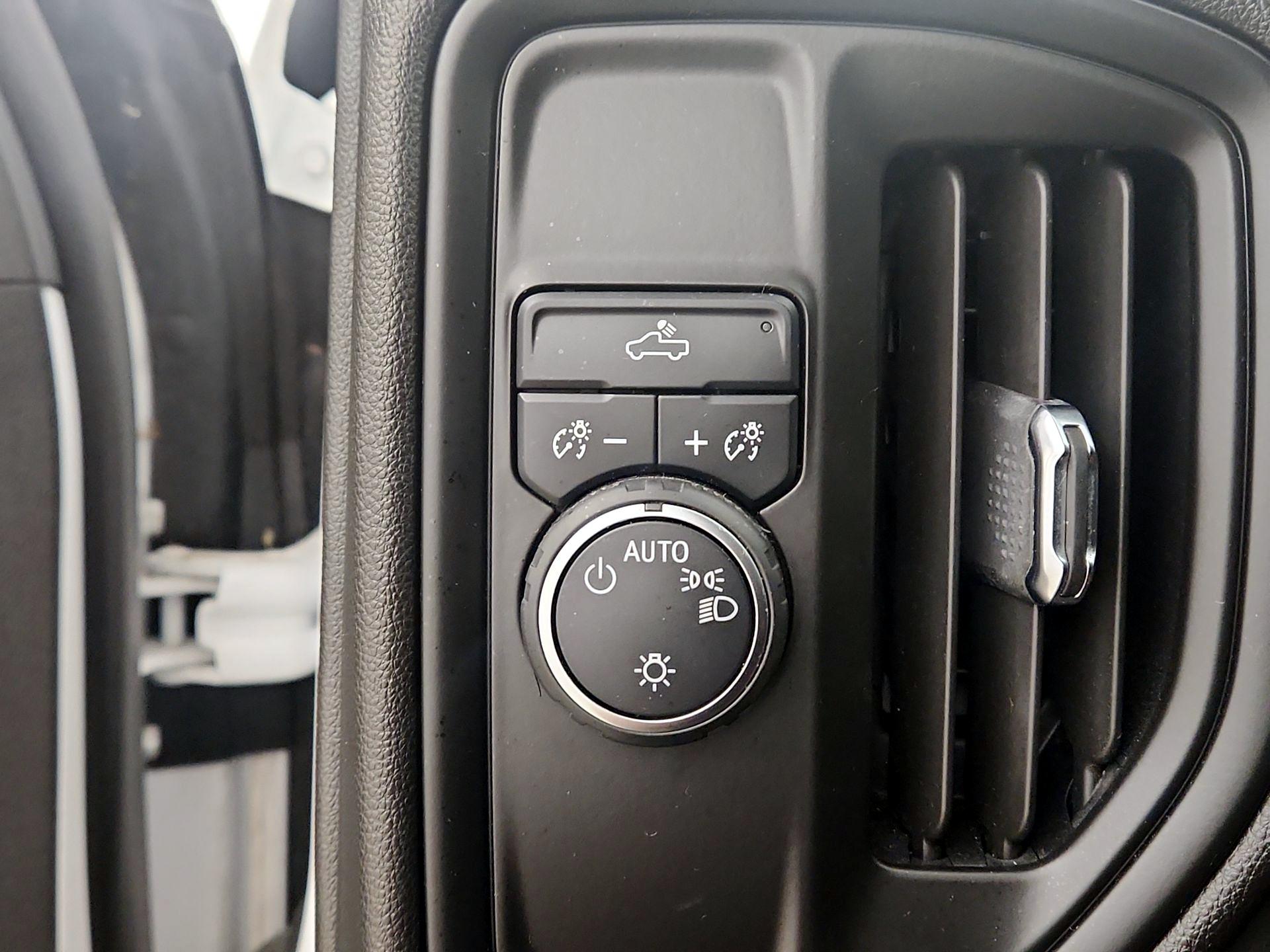 Thumbnail: 2022 Chevrolet Silverado 1500 - 13