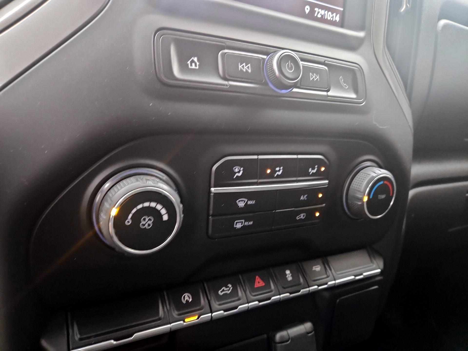 Thumbnail: 2022 Chevrolet Silverado 1500 - 16