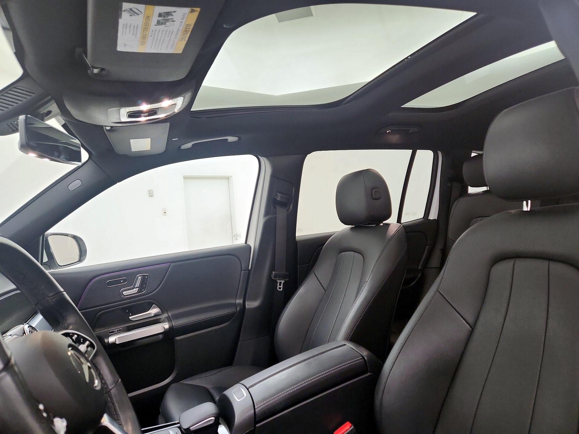 Thumbnail: 2021 Mercedes-Benz GLB - 19