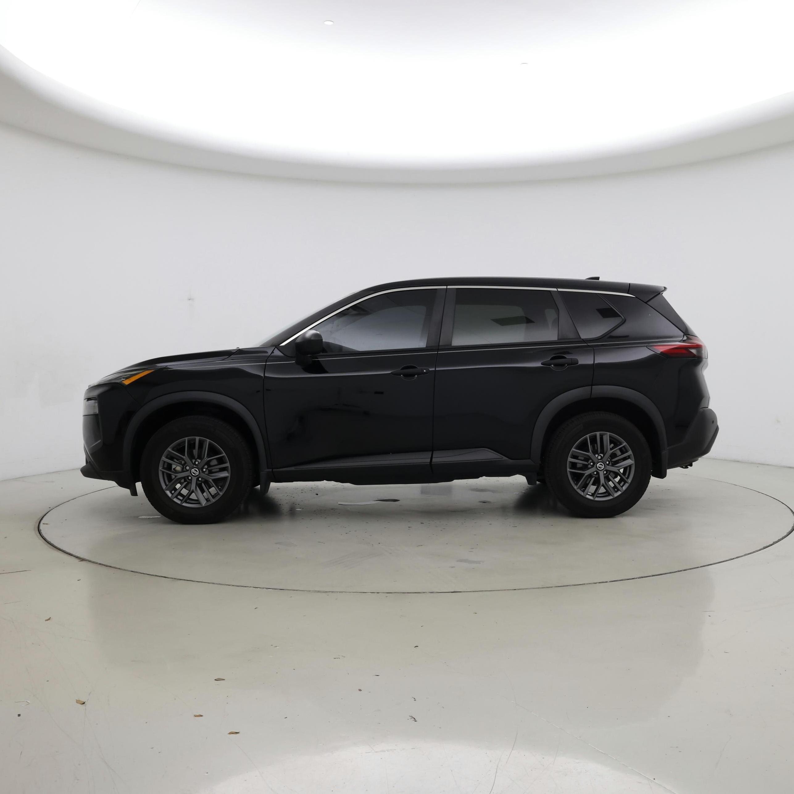 Thumbnail: 2021 Nissan Rogue - 3