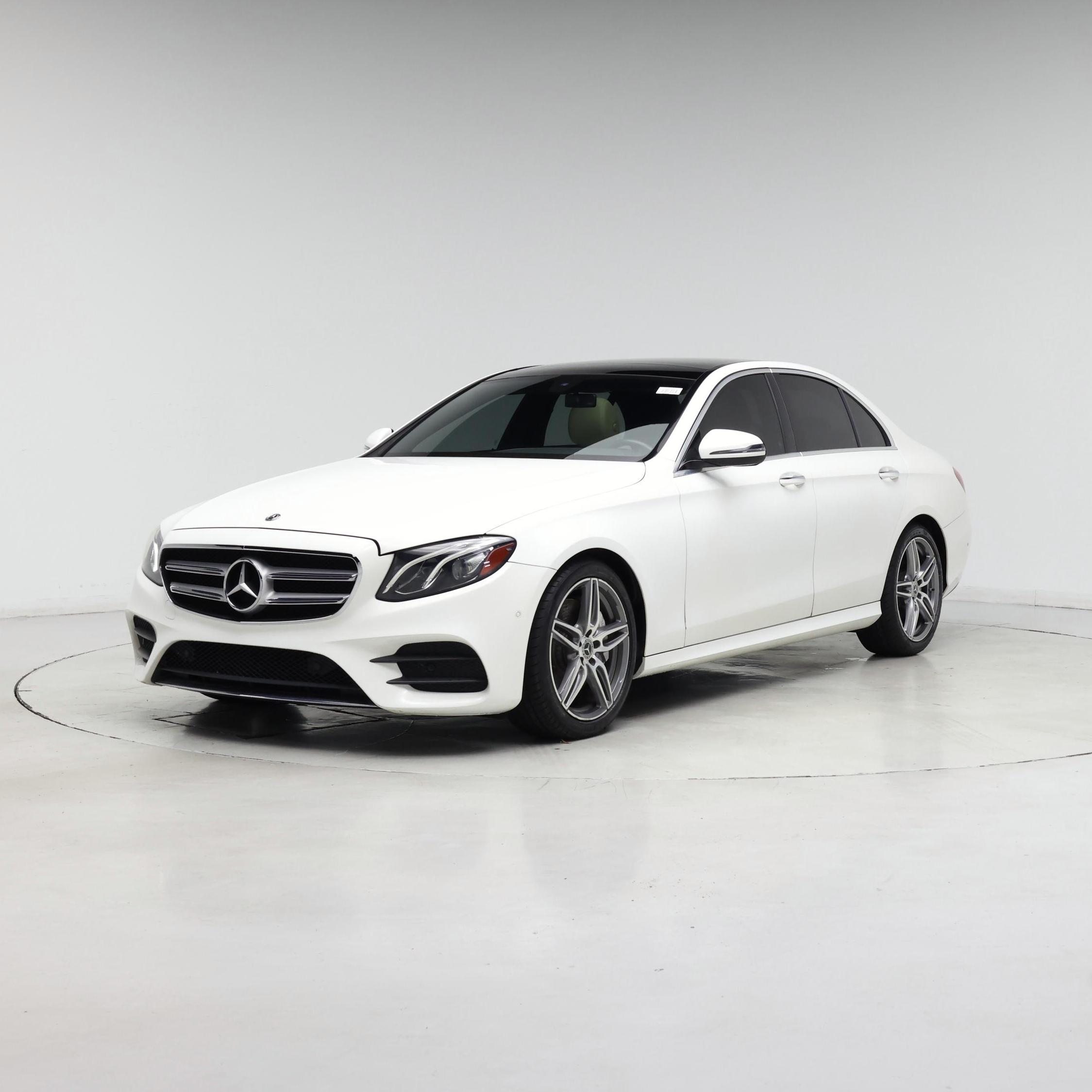 Thumbnail: 2017 Mercedes-Benz E-Class - 4