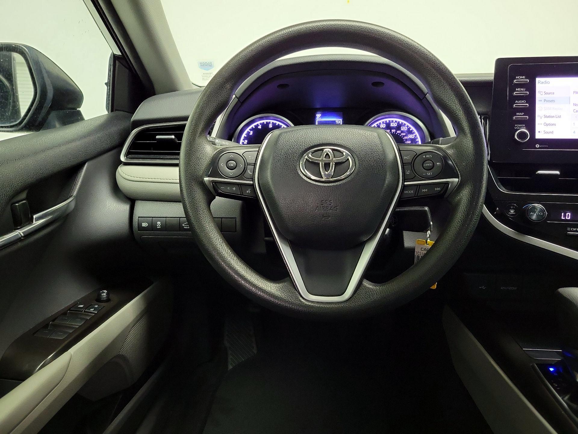 Thumbnail: 2022 Toyota Camry - 10