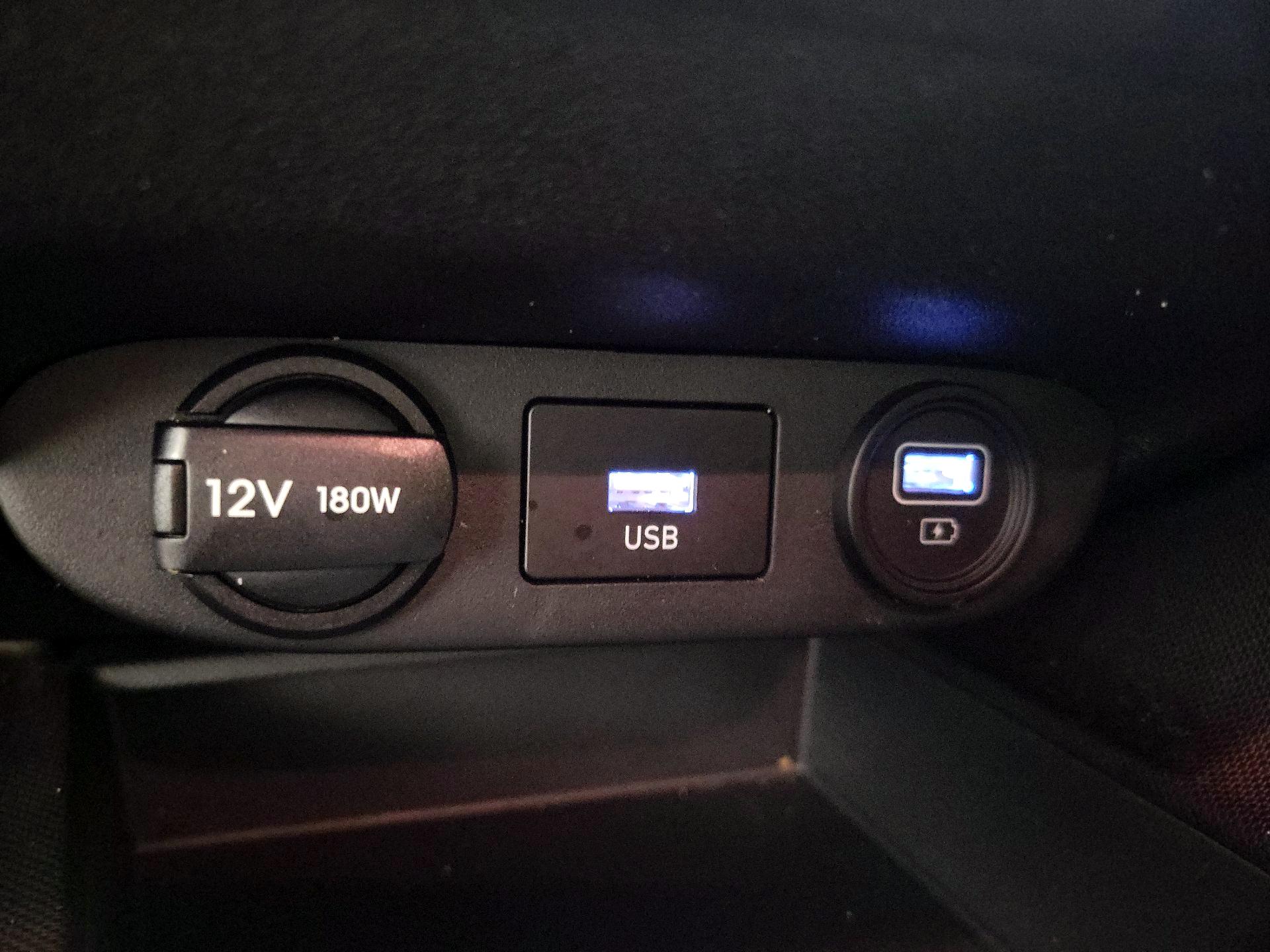 Thumbnail: 2022 Hyundai Elantra - 18