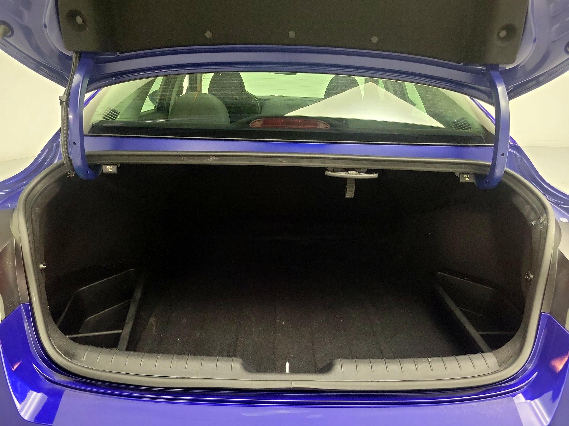 Thumbnail: 2022 Hyundai Elantra - 20