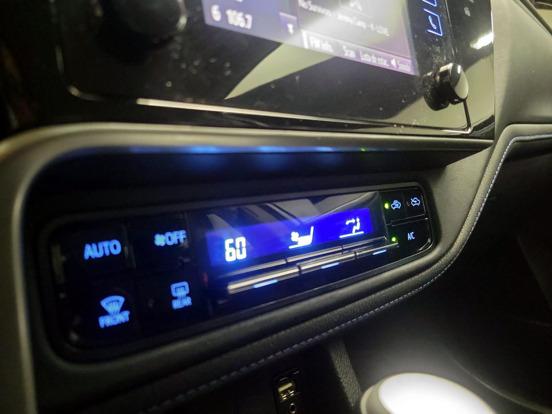 Thumbnail: 2017 Toyota Corolla - 16