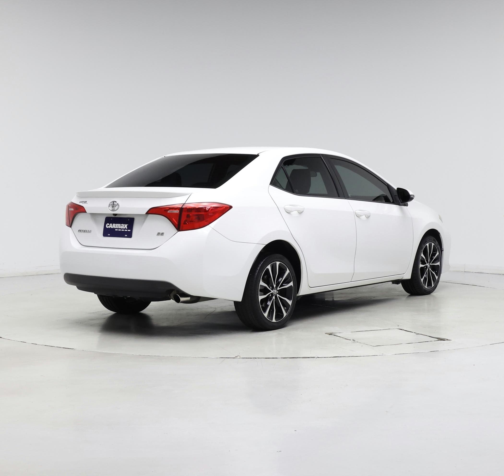 Thumbnail: 2017 Toyota Corolla - 8