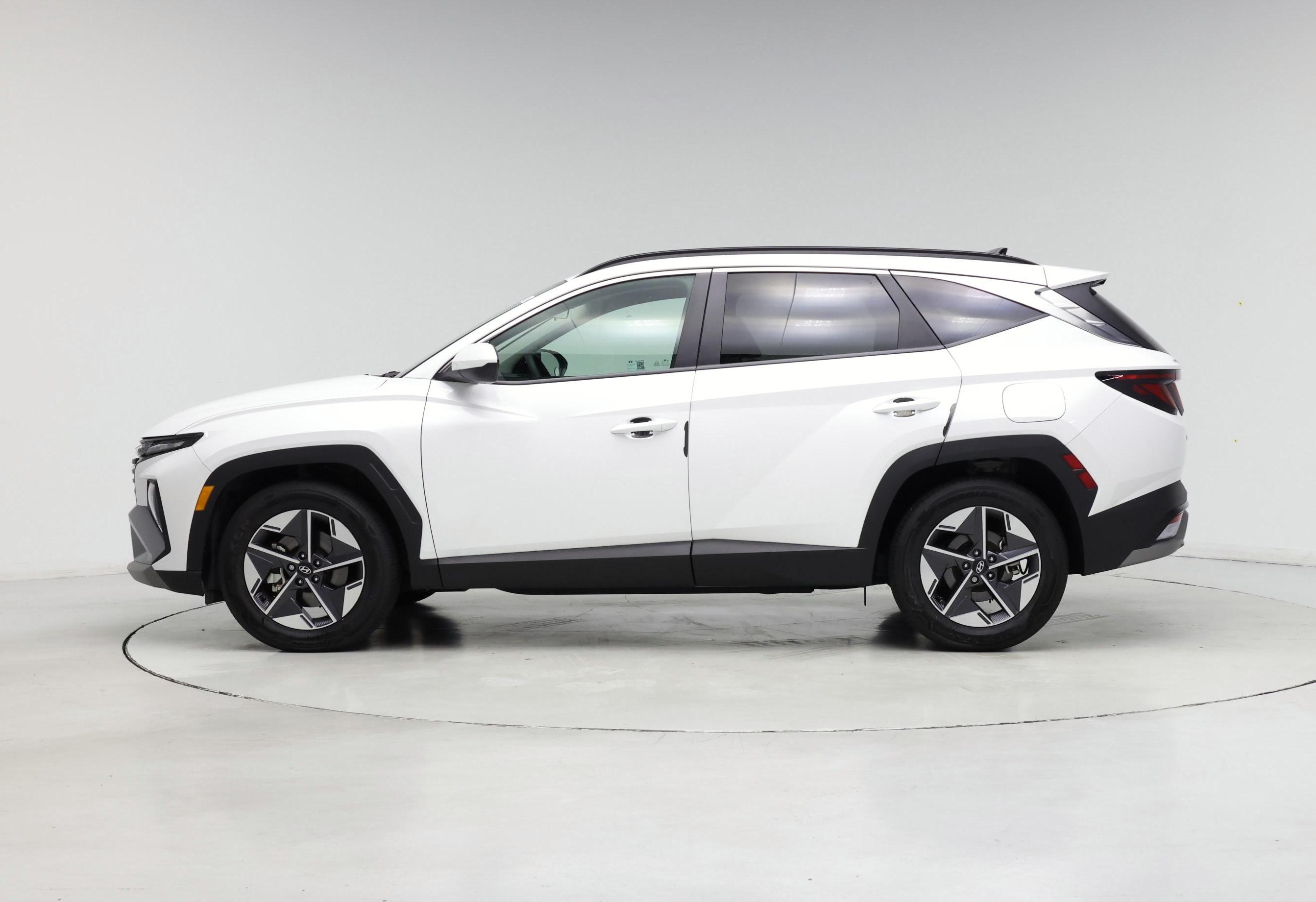Thumbnail: 2025 Hyundai Tucson - 3