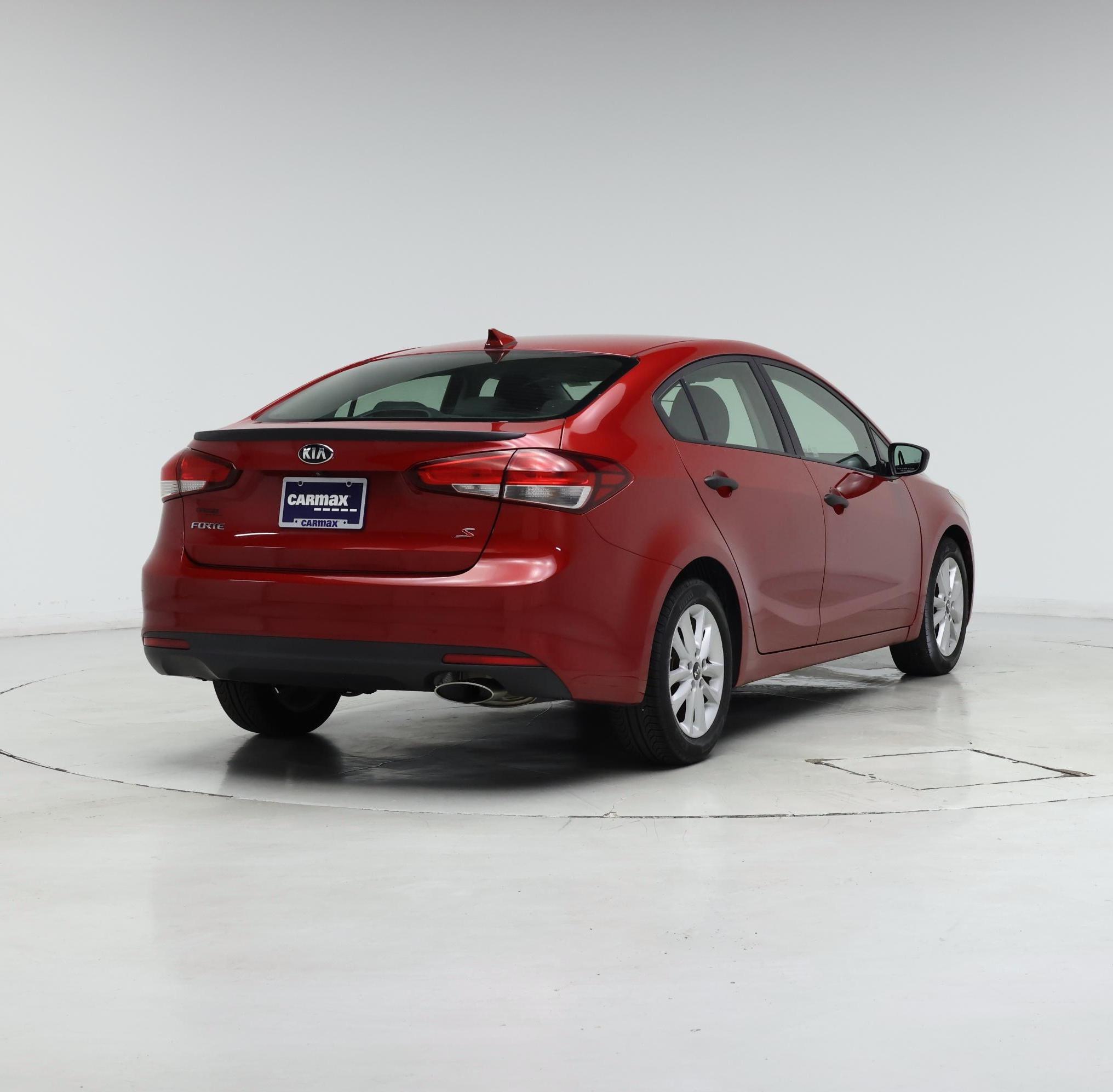 Thumbnail: 2017 Kia Forte - 9