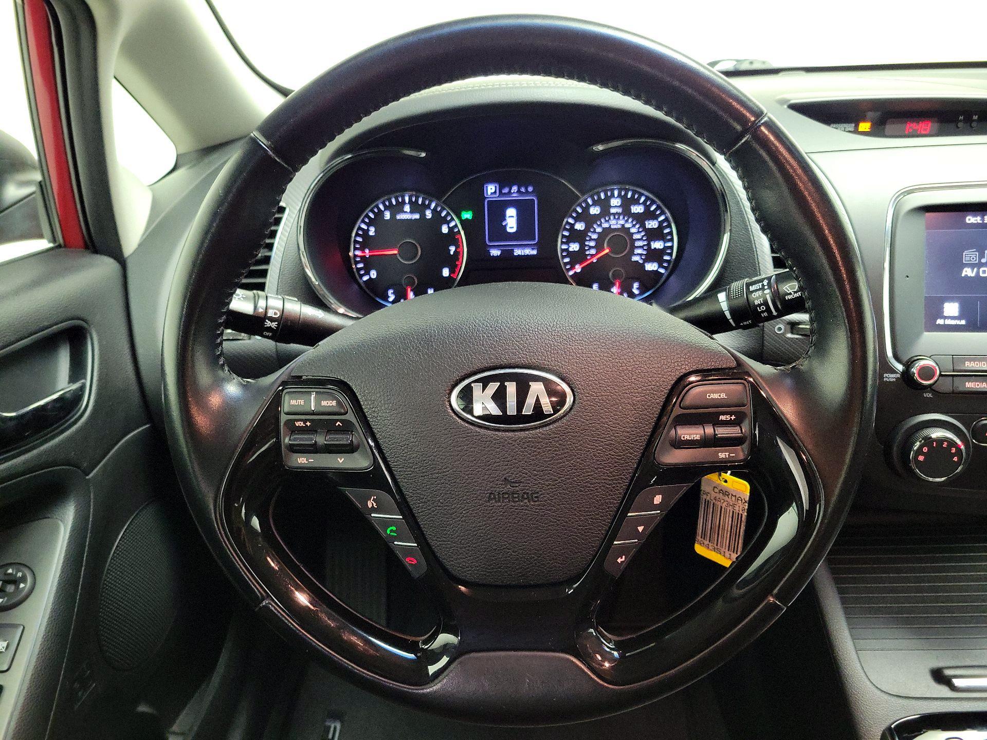 Thumbnail: 2017 Kia Forte - 10