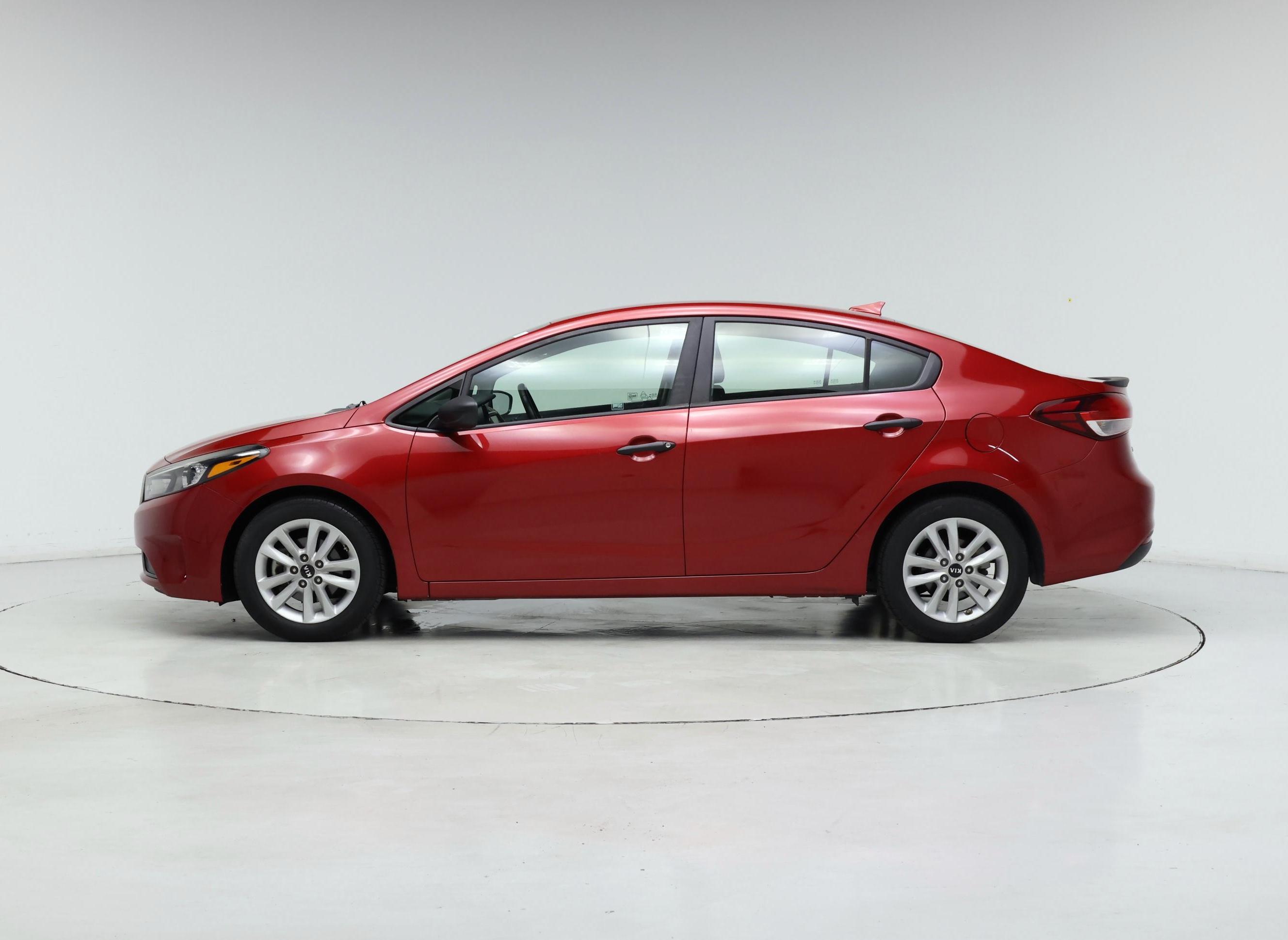 Thumbnail: 2017 Kia Forte - 3